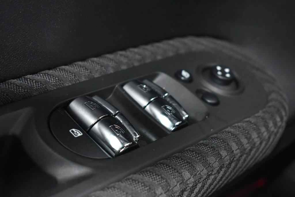 Hoofdafbeelding MINI One