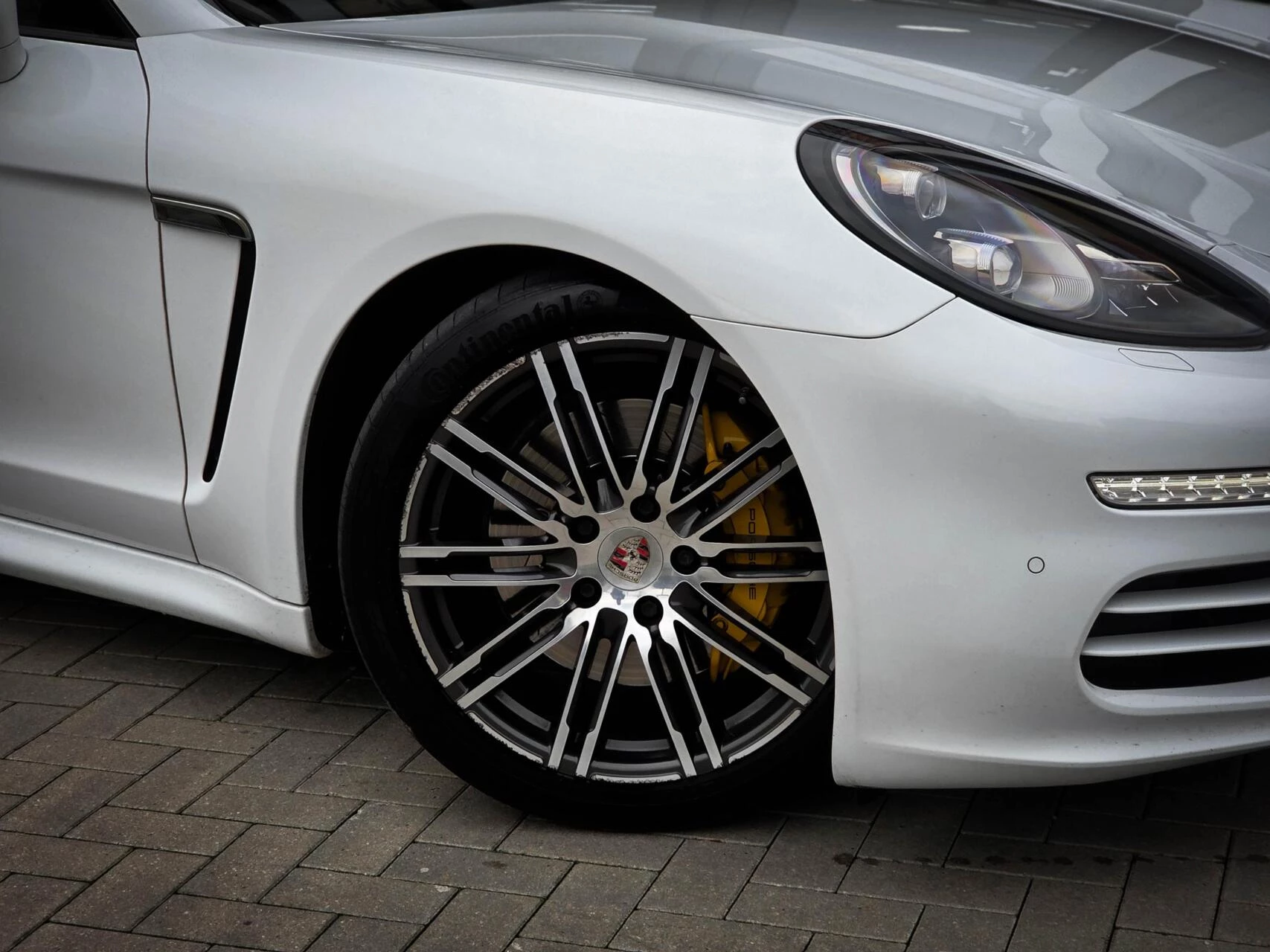 Hoofdafbeelding Porsche Panamera