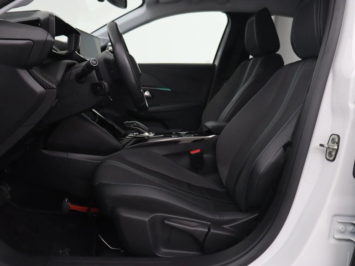 Hoofdafbeelding Peugeot e-208