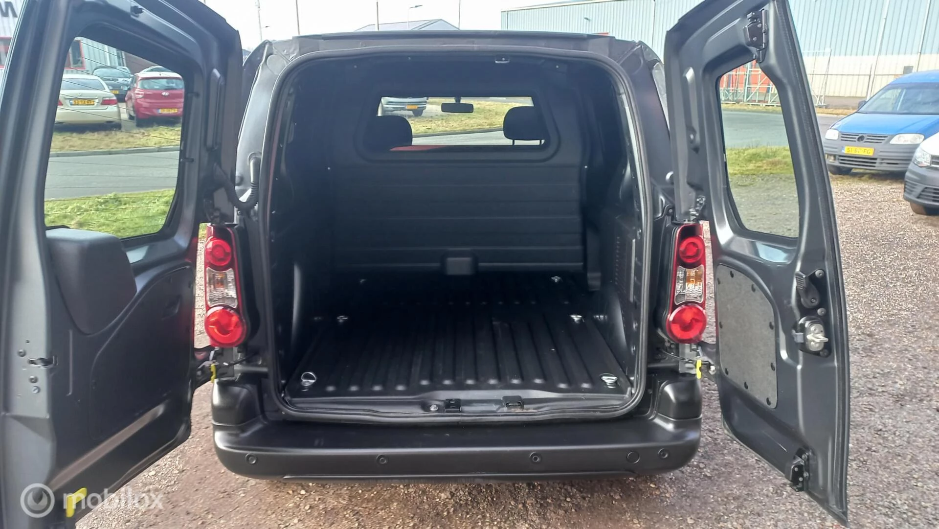 Hoofdafbeelding Peugeot Partner