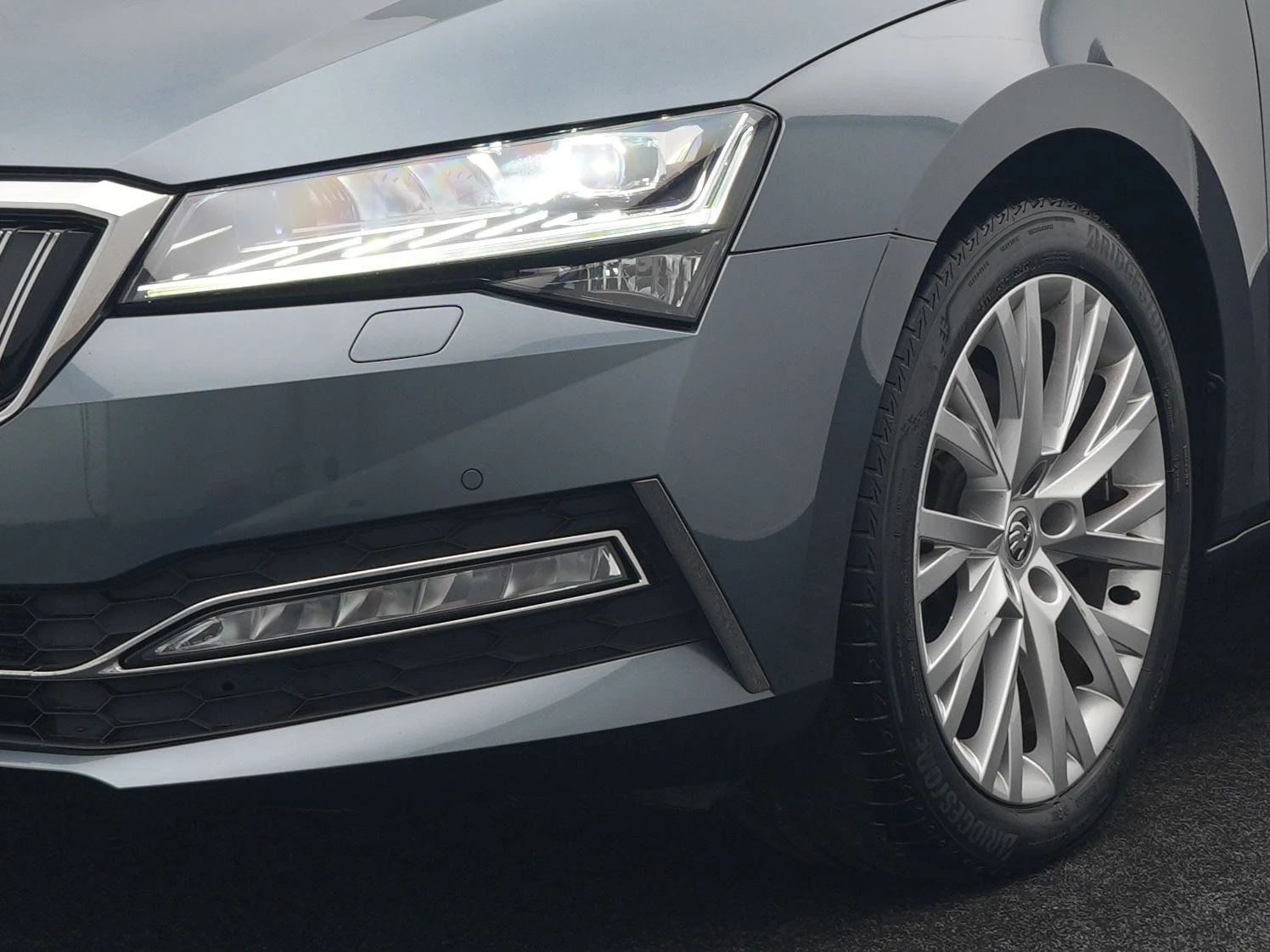 Hoofdafbeelding Škoda Superb