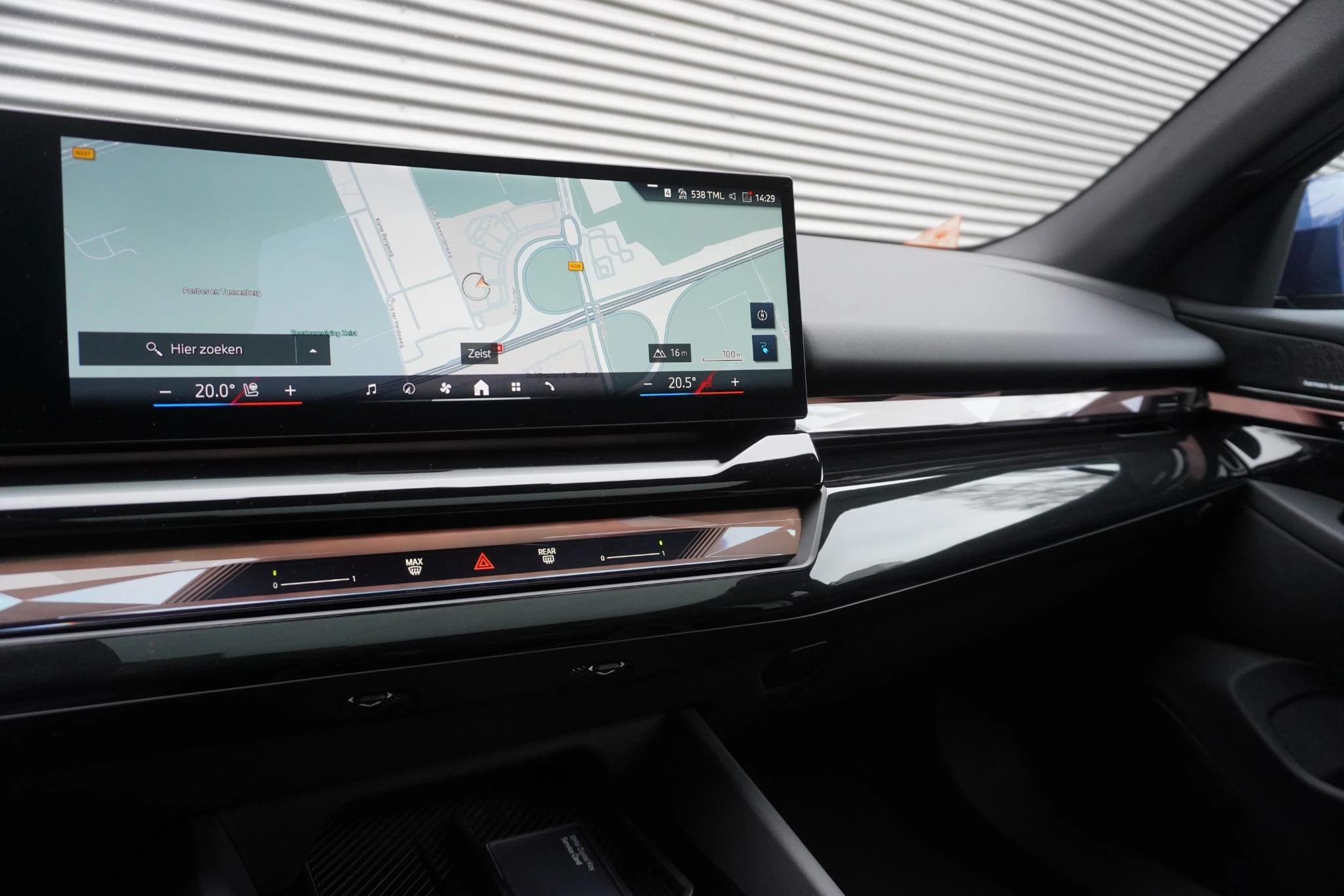 Hoofdafbeelding BMW i5