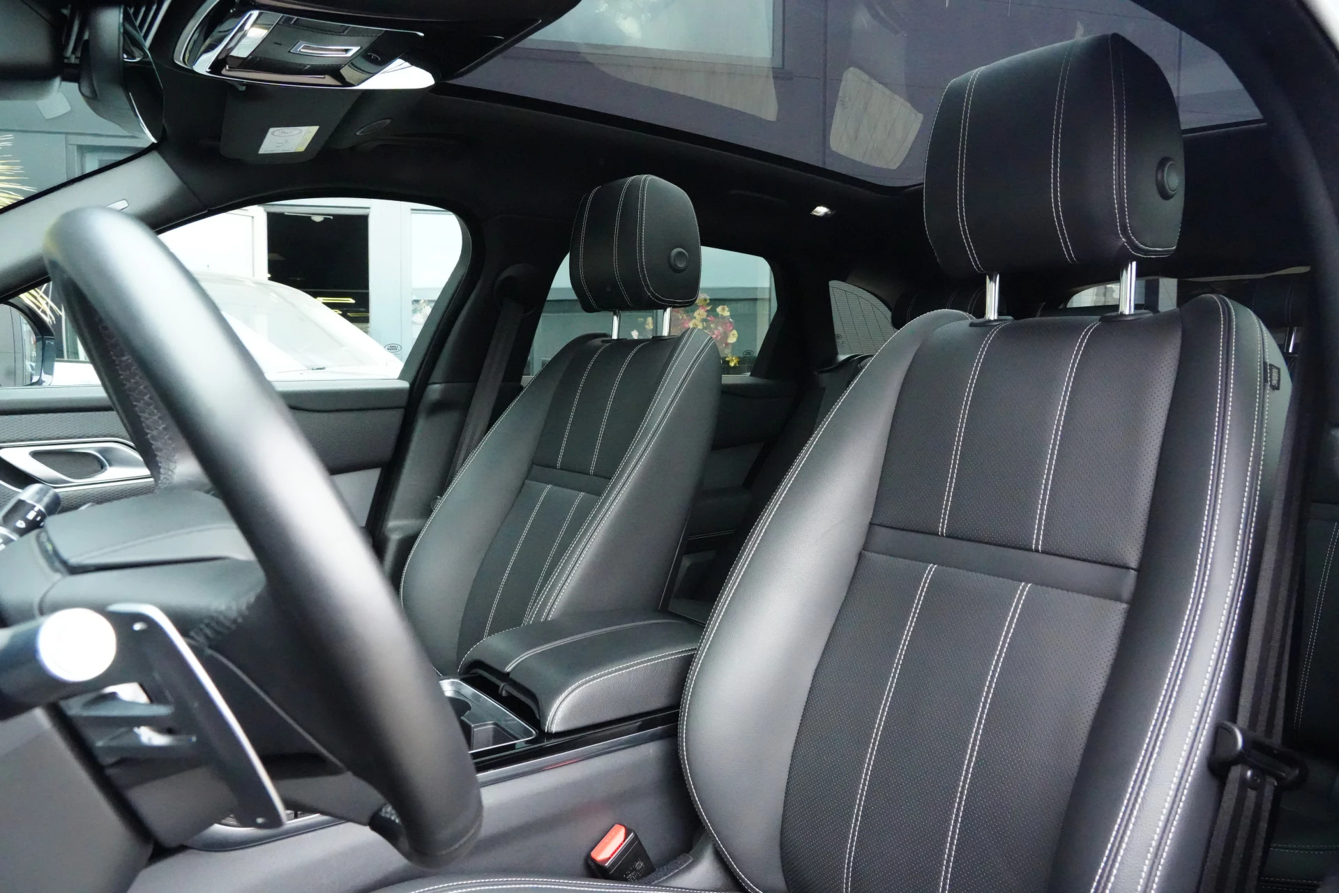 Hoofdafbeelding Land Rover Range Rover Velar