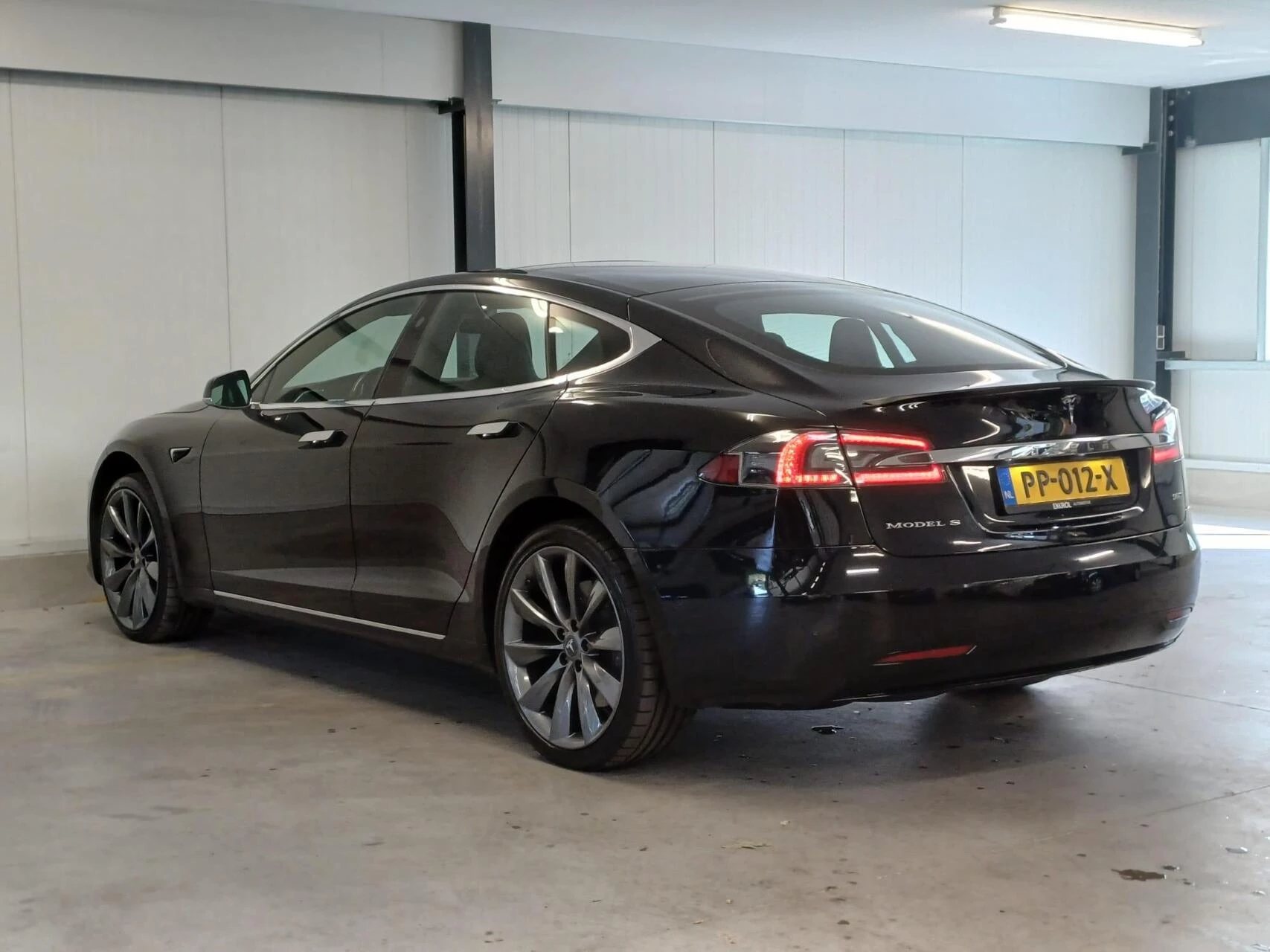 Hoofdafbeelding Tesla Model S