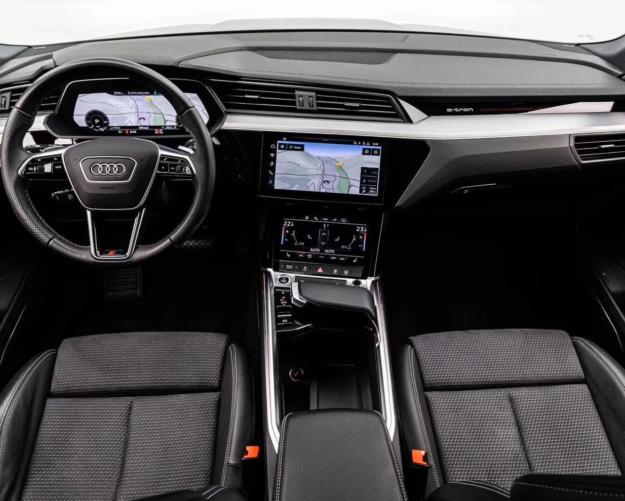 Hoofdafbeelding Audi e-tron