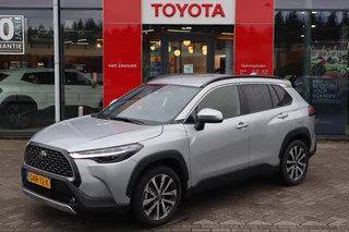 Hoofdafbeelding Toyota Corolla Cross Toyota Corolla Cross HYBRID 140 STYLE BLIND-SPOT EL-ACHTERKLEP 18"LMV KEYLESS PRIVACY-GLAS 1e EIGENAAR NL-AUTO