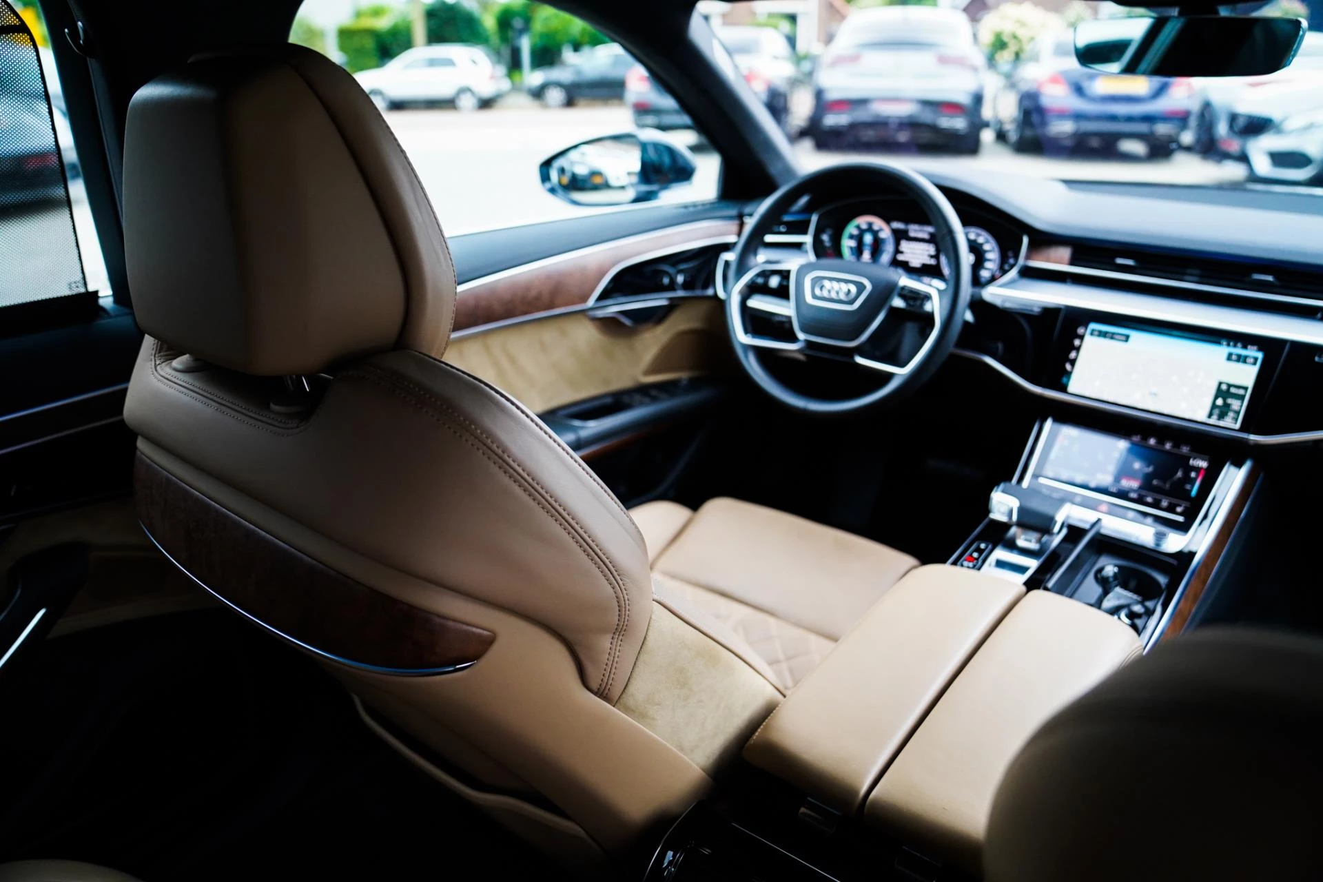 Hoofdafbeelding Audi A8