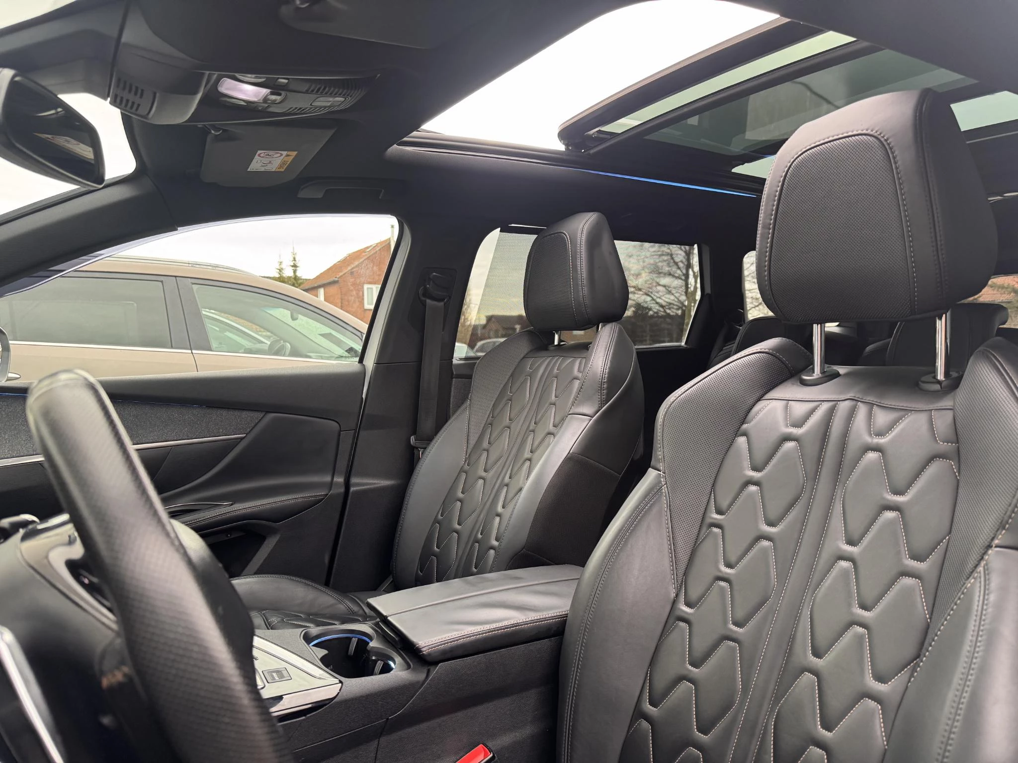 Hoofdafbeelding Peugeot 5008