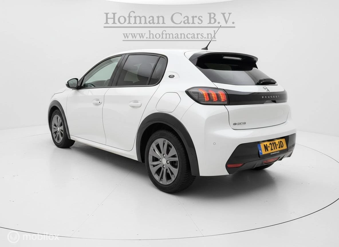 Hoofdafbeelding Peugeot e-208