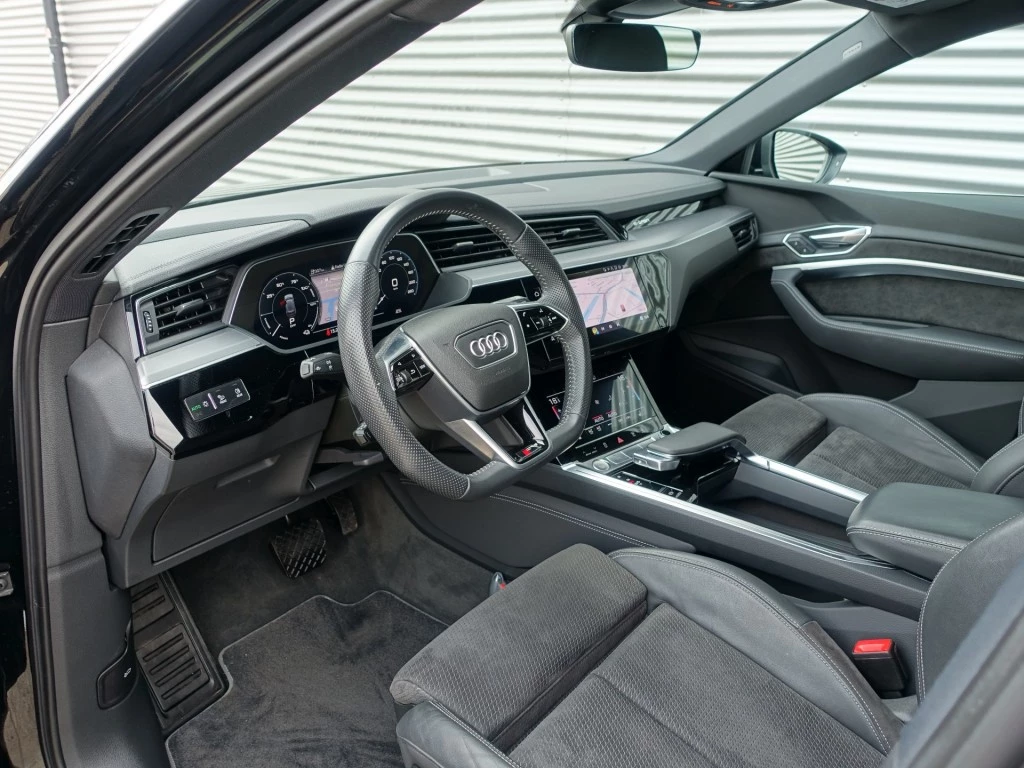 Hoofdafbeelding Audi e-tron