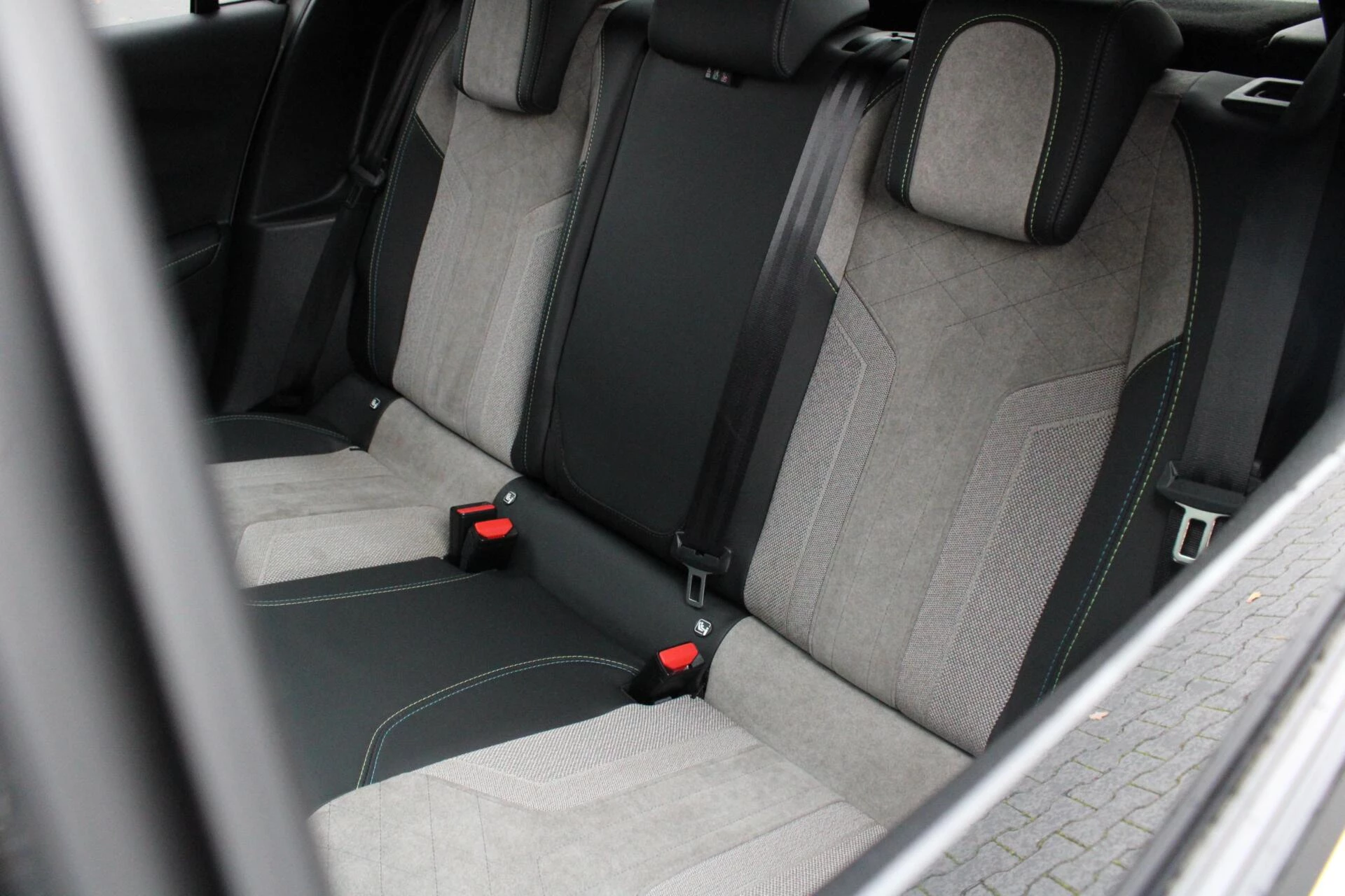 Hoofdafbeelding Peugeot e-208