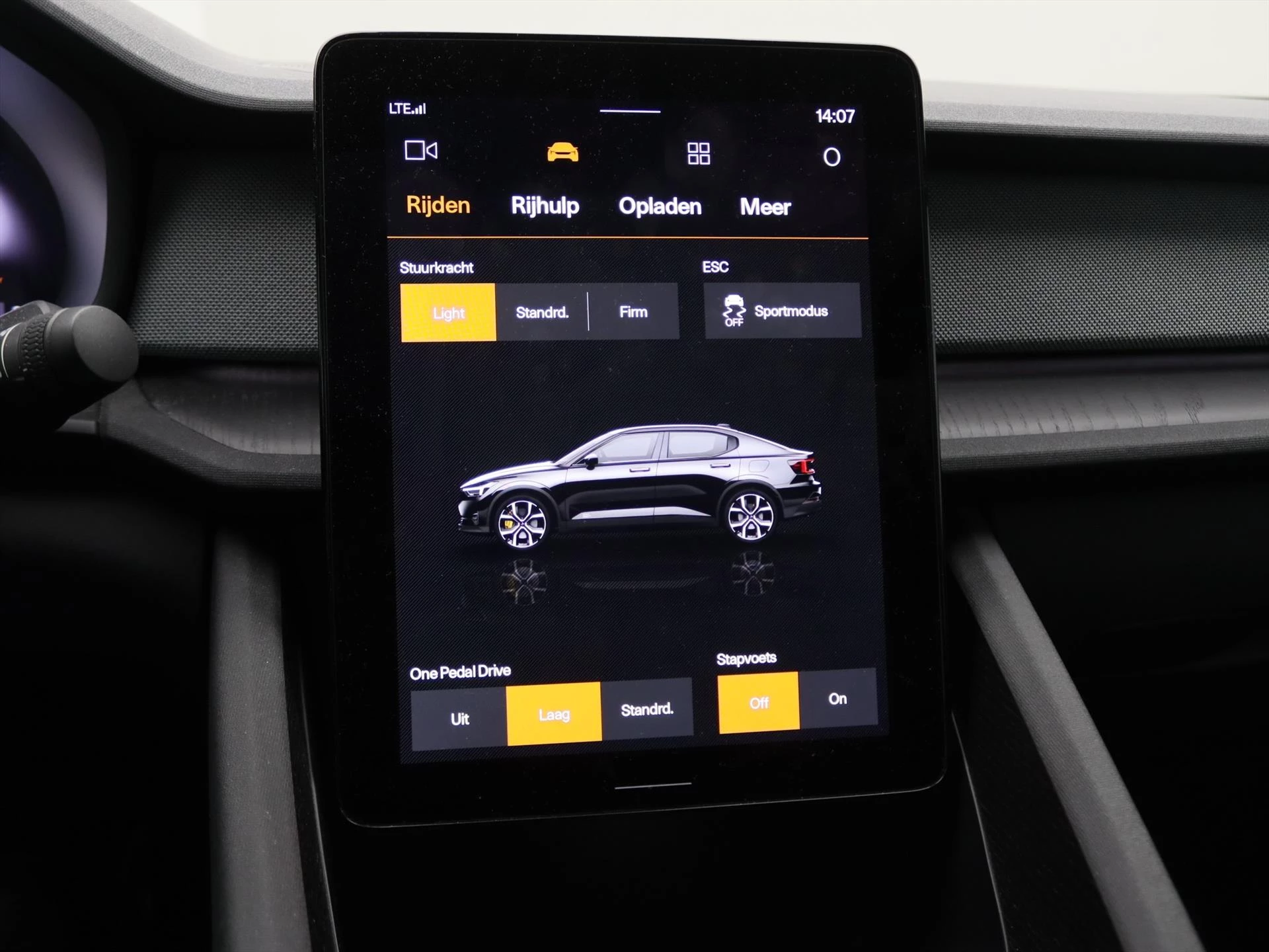 Hoofdafbeelding Polestar 2