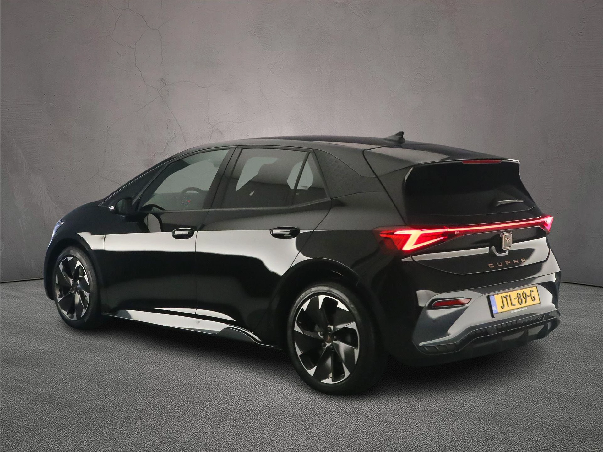 Hoofdafbeelding CUPRA Born