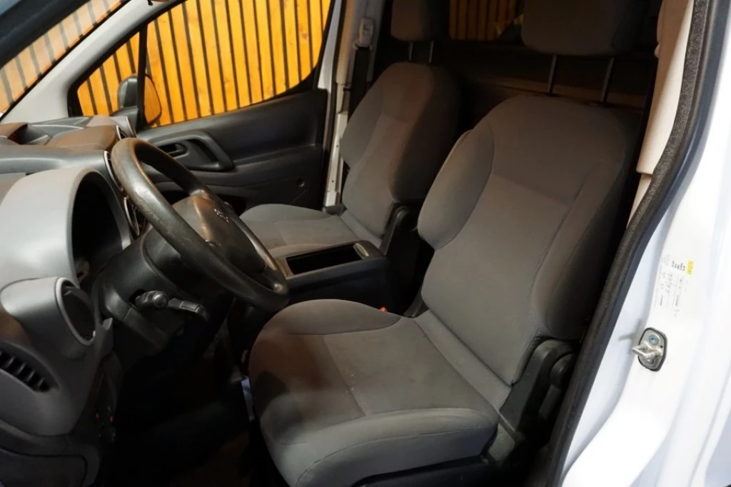 Hoofdafbeelding Peugeot Partner