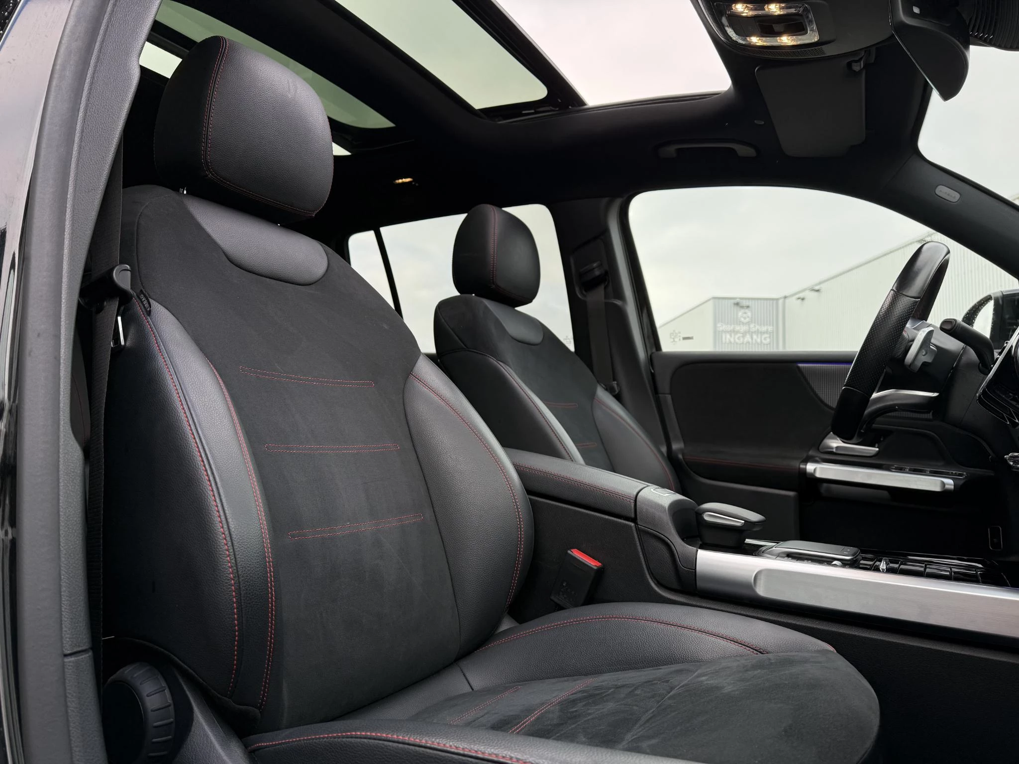 Hoofdafbeelding Mercedes-Benz EQB