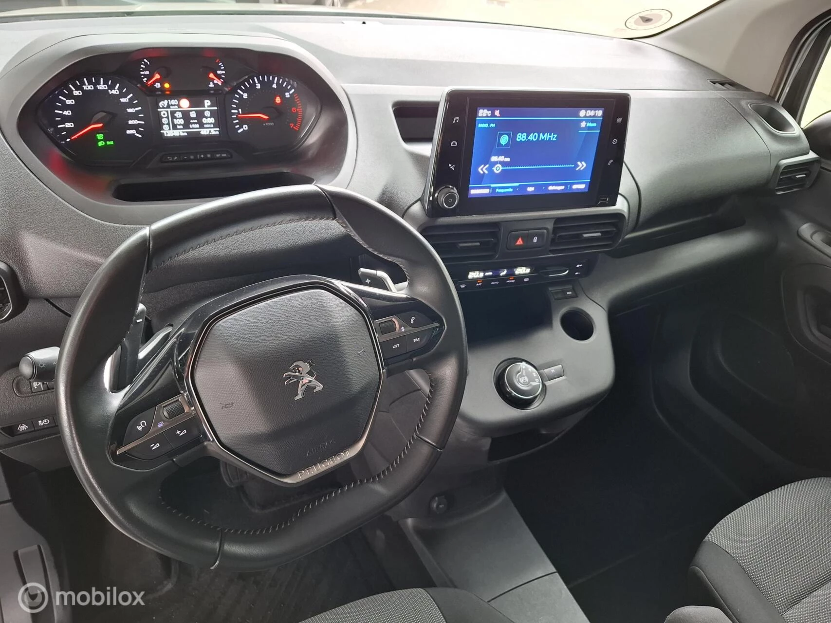 Hoofdafbeelding Peugeot Partner