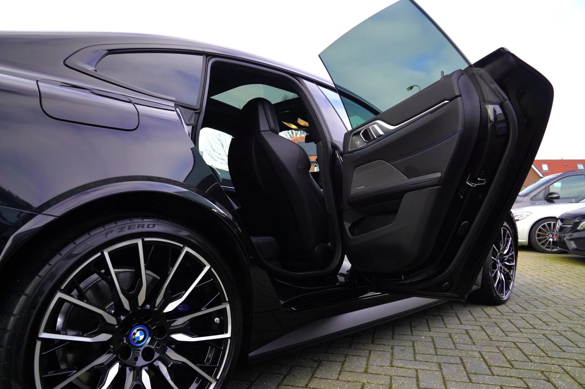 Hoofdafbeelding BMW i4