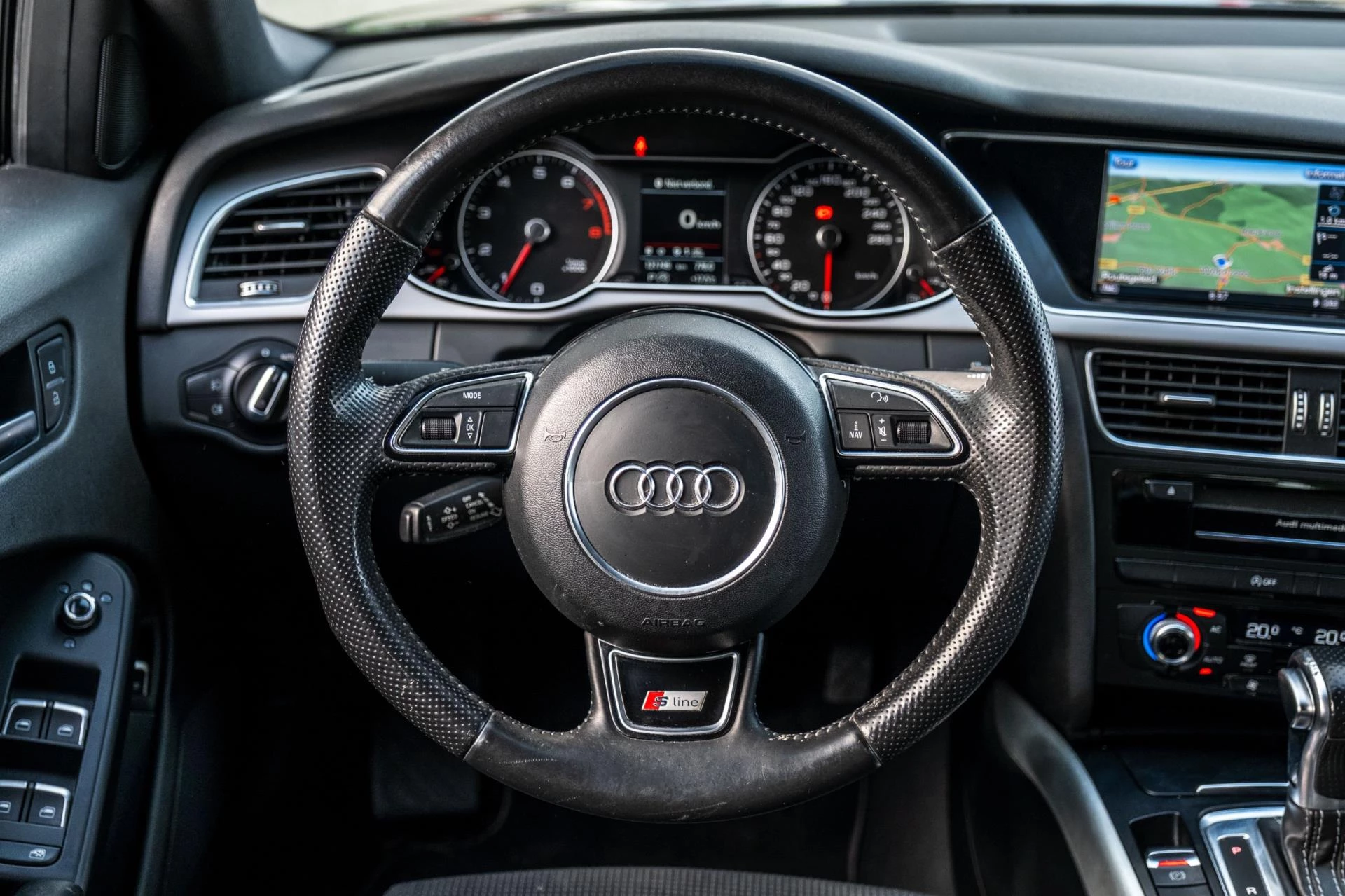 Hoofdafbeelding Audi A4