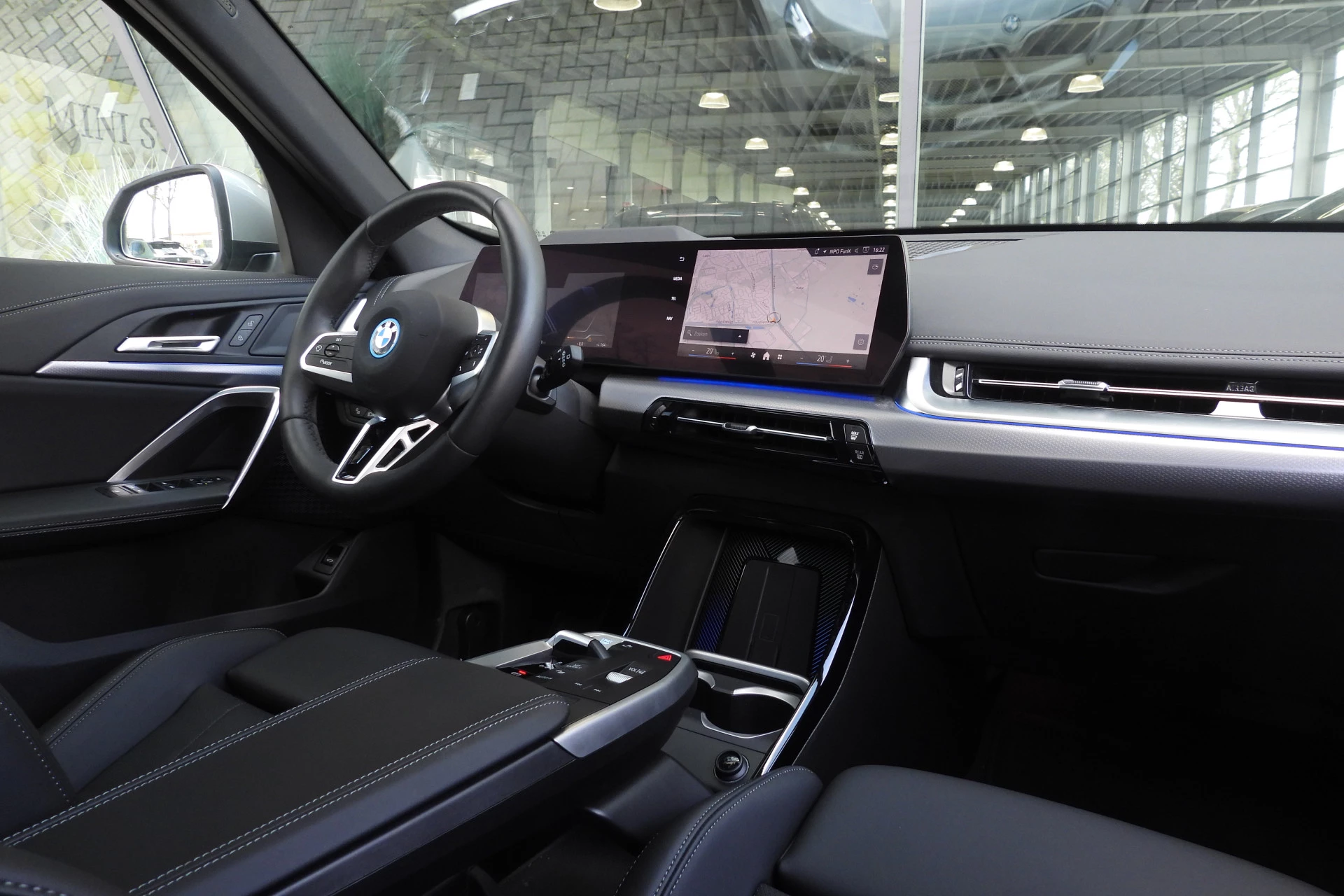 Hoofdafbeelding BMW iX1