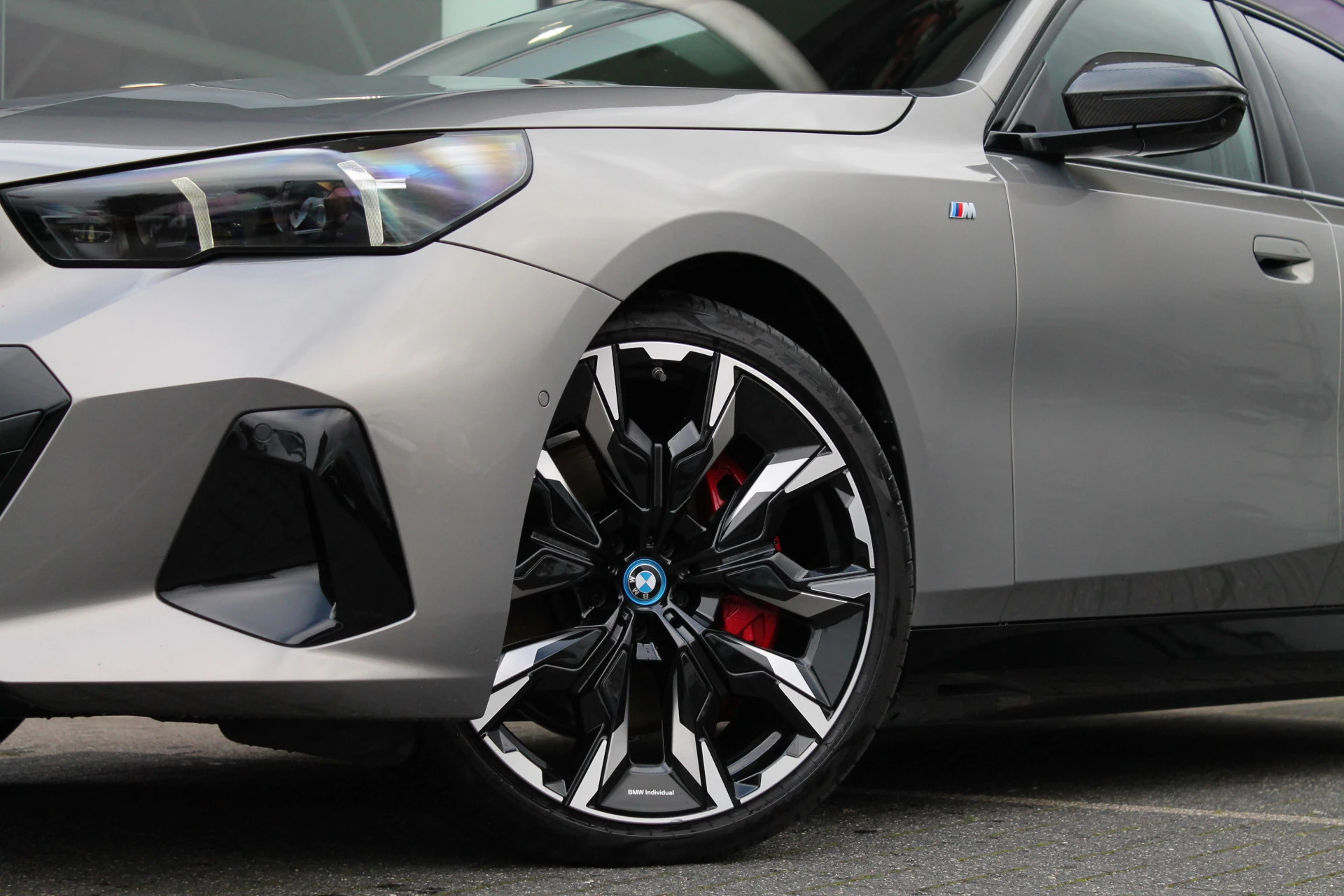 Hoofdafbeelding BMW i5