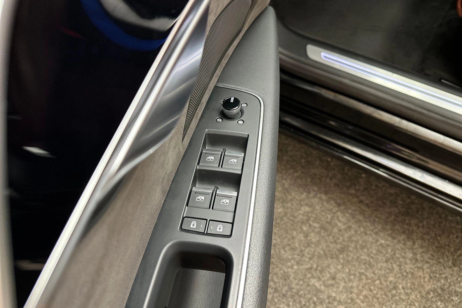 Hoofdafbeelding Audi A8