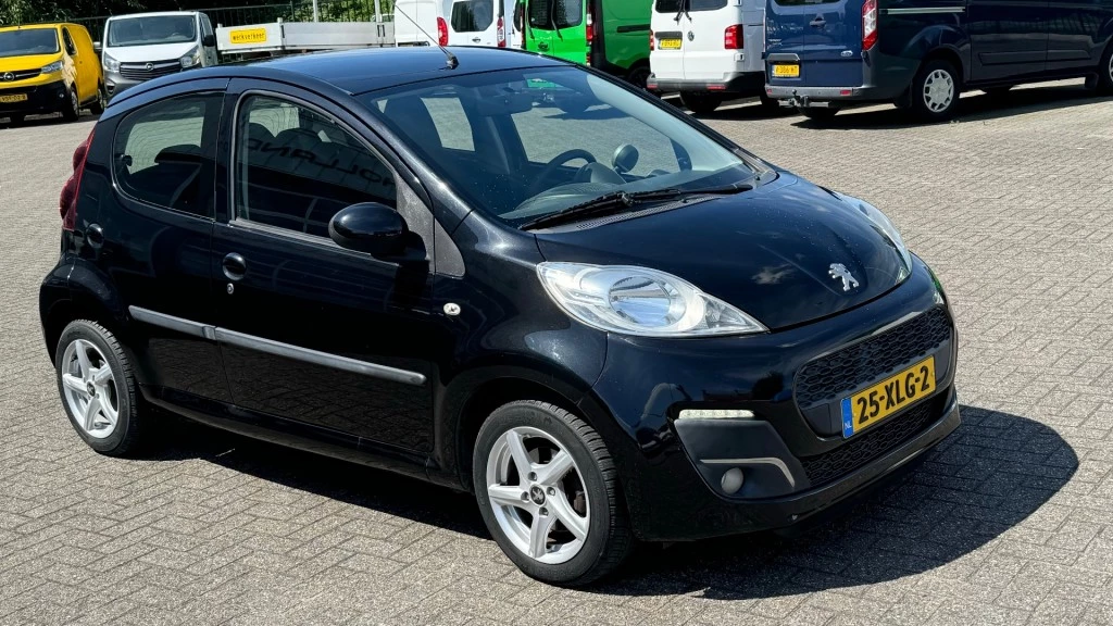Hoofdafbeelding Peugeot 107