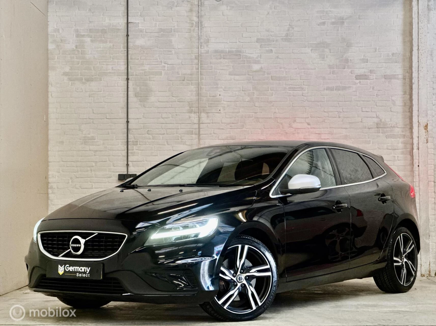 Hoofdafbeelding Volvo V40
