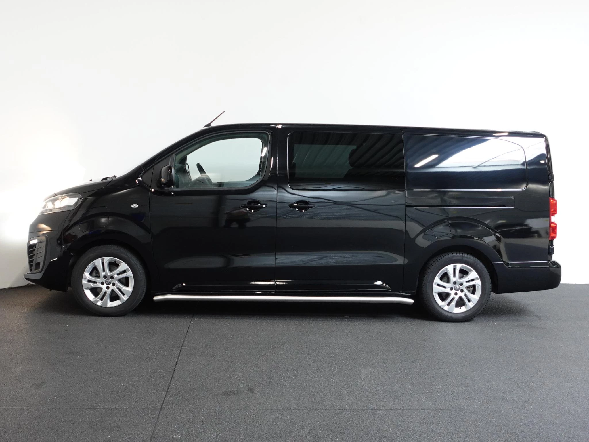 Hoofdafbeelding Opel Vivaro-e