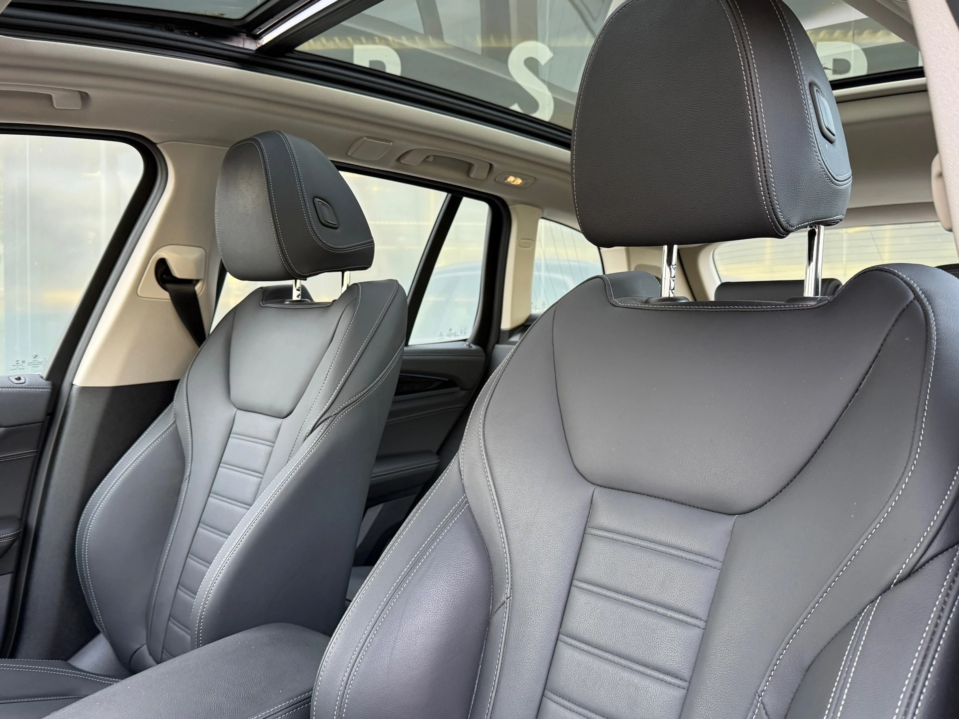 Hoofdafbeelding BMW iX3