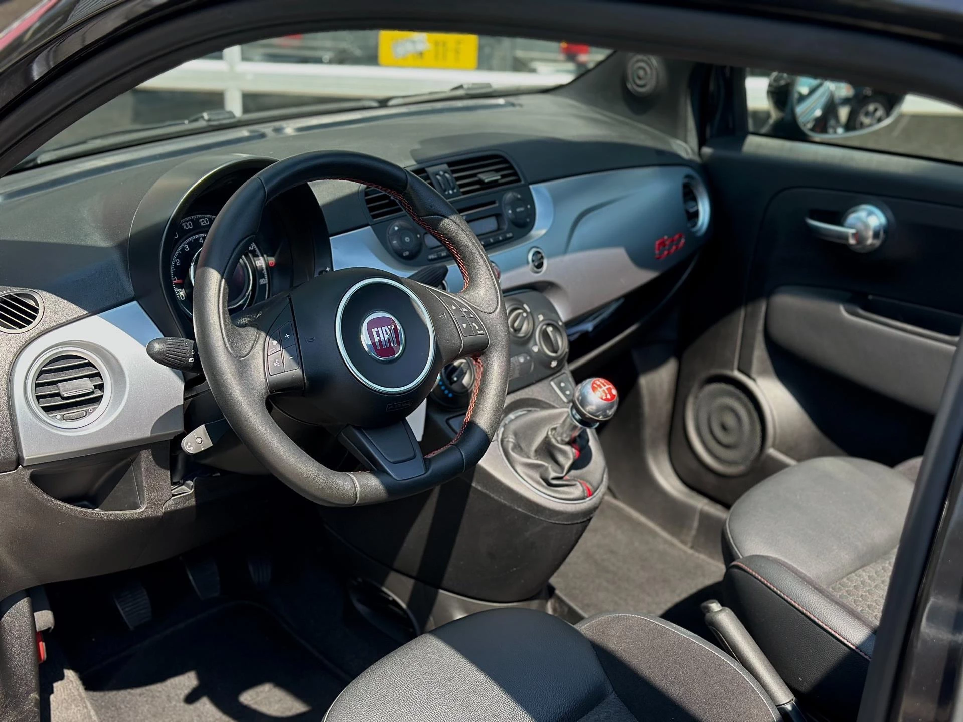 Hoofdafbeelding Fiat 500C