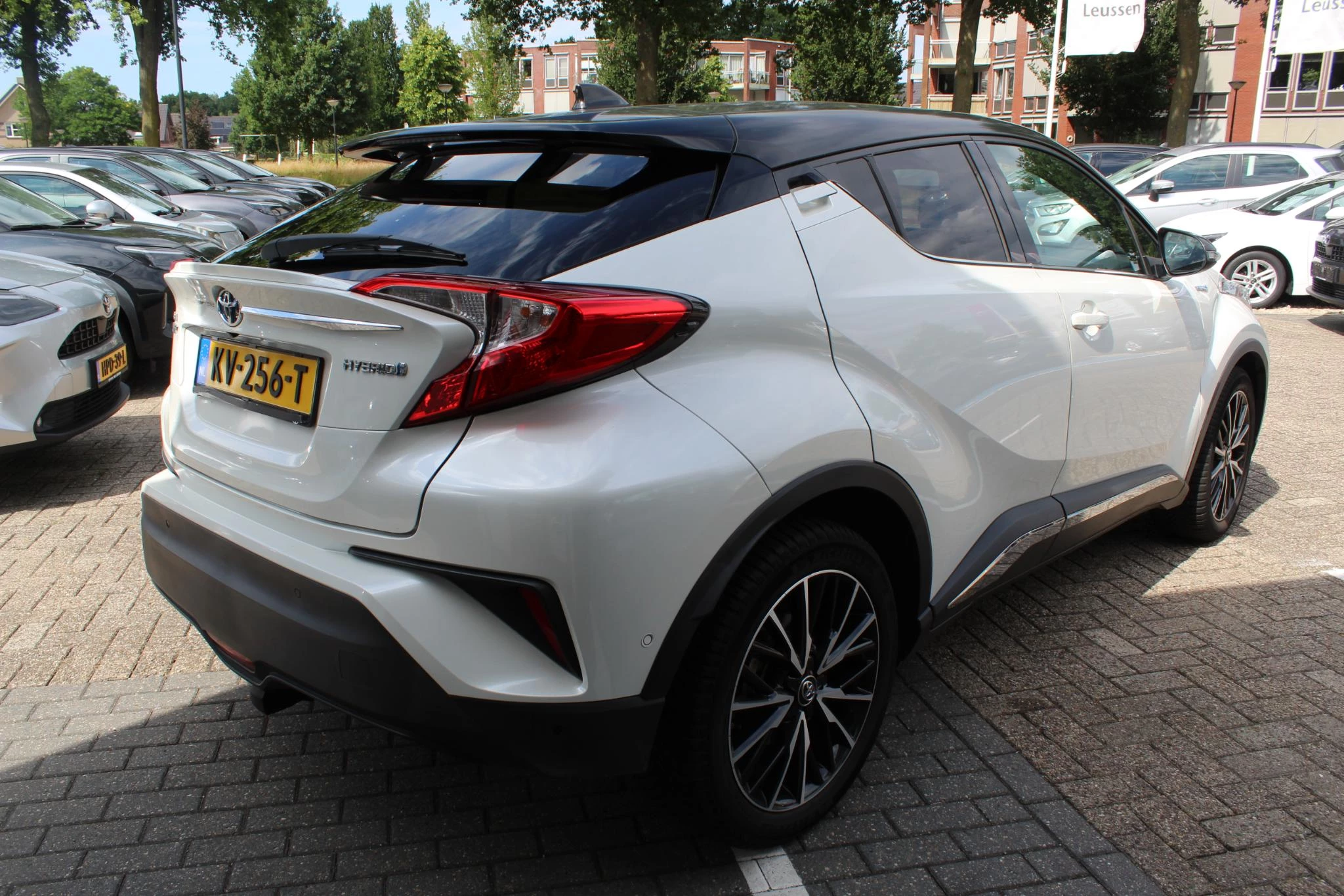 Hoofdafbeelding Toyota C-HR