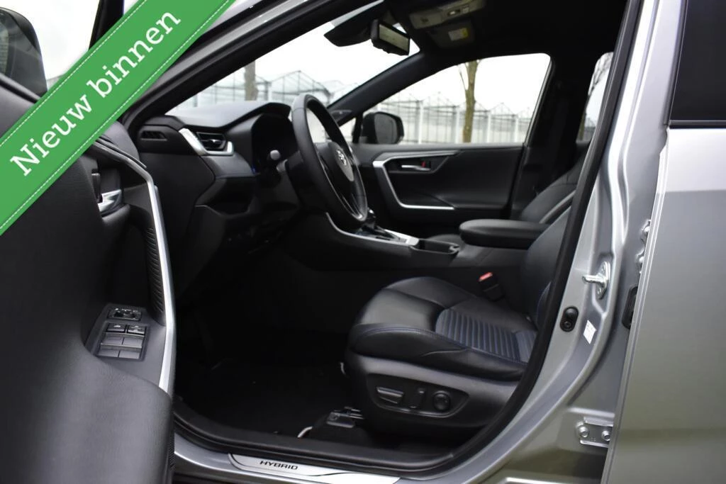 Hoofdafbeelding Toyota RAV4