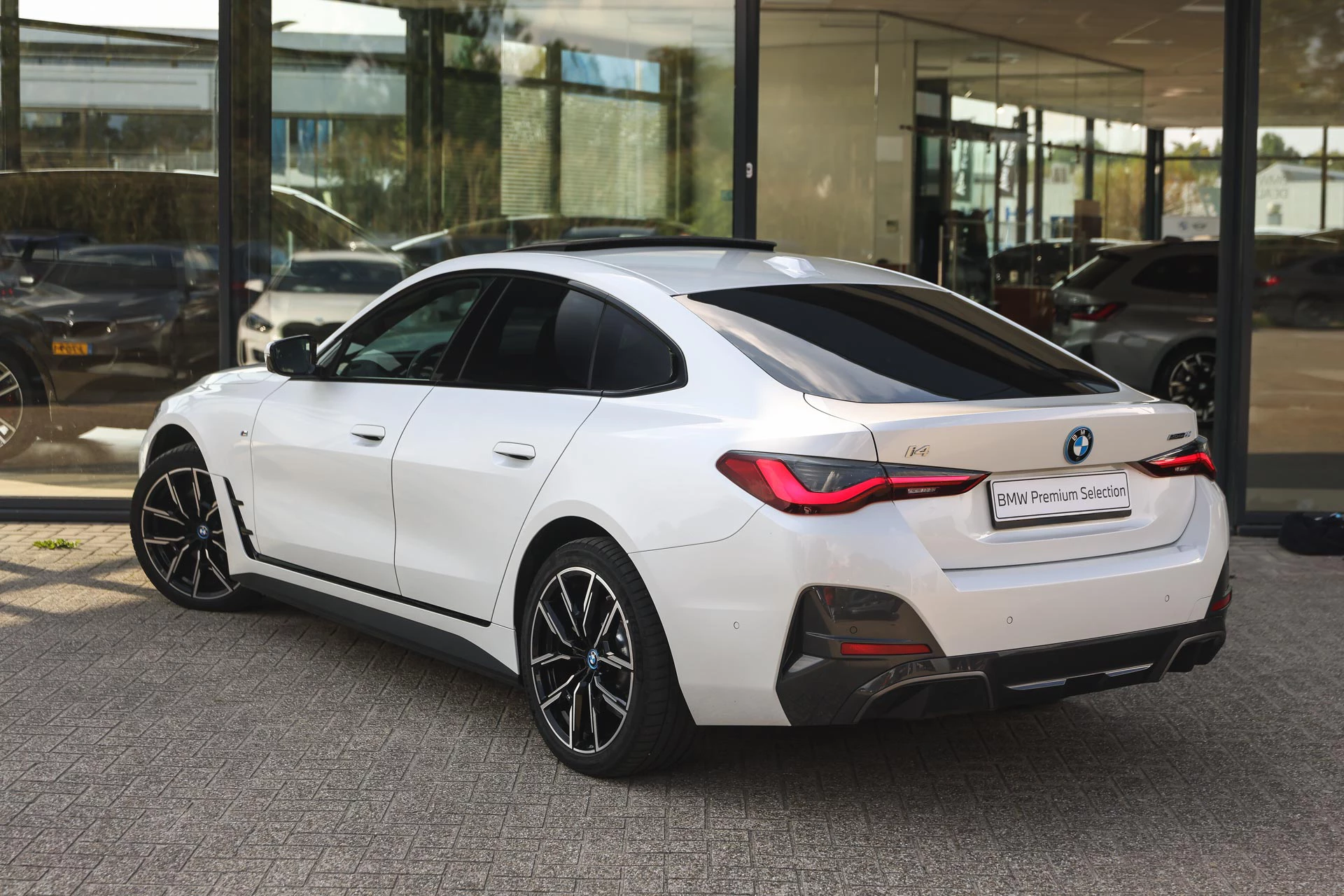 Hoofdafbeelding BMW i4