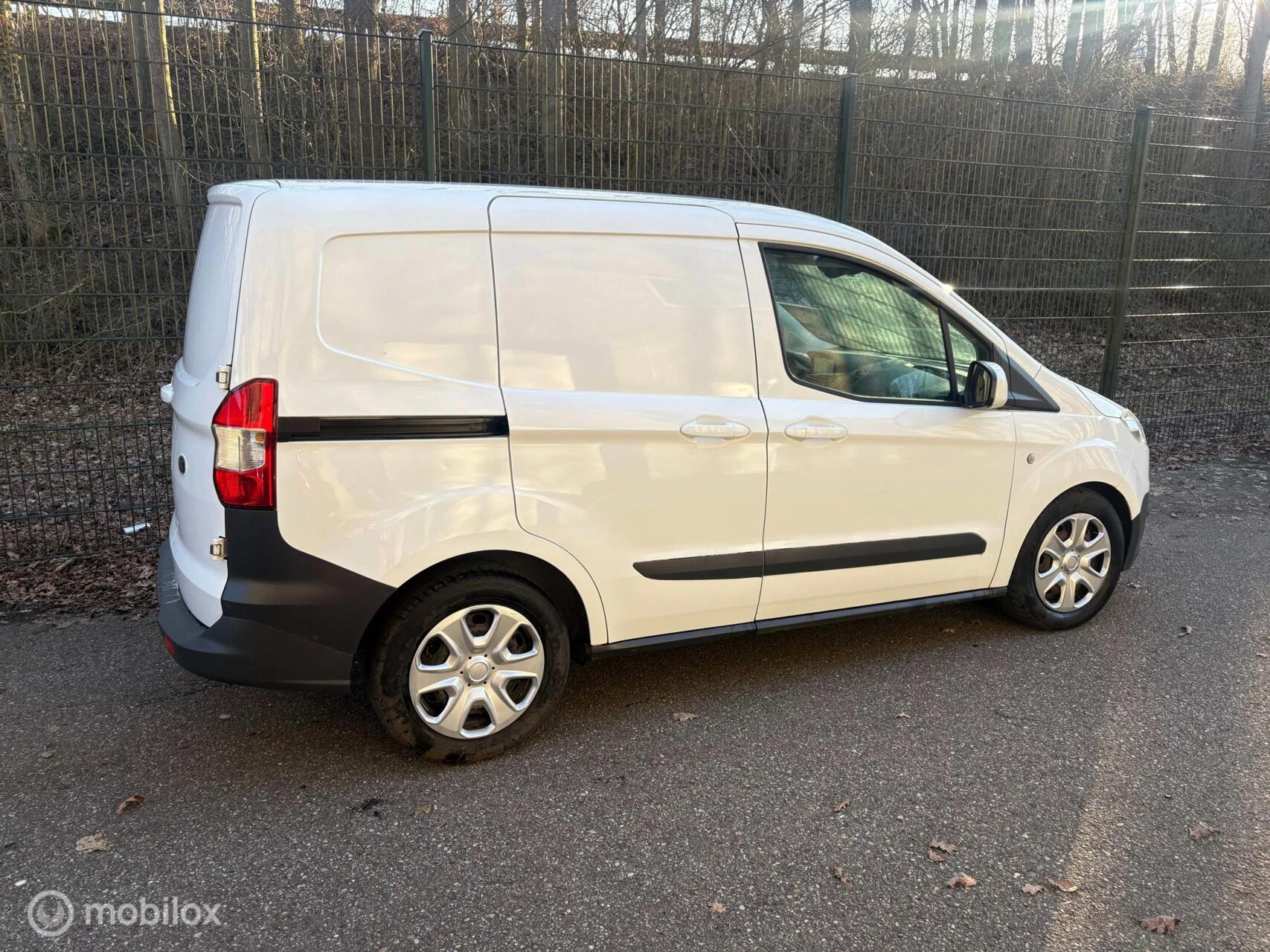 Hoofdafbeelding Ford Transit Courier