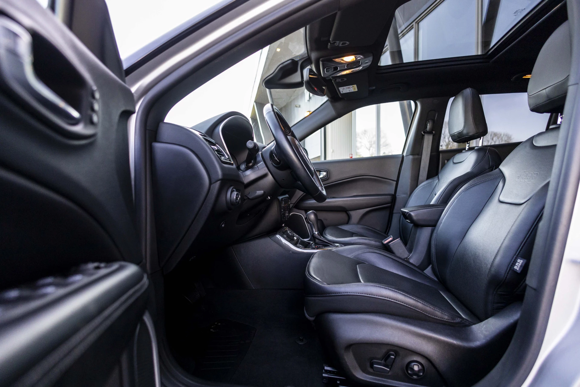 Hoofdafbeelding Jeep Compass