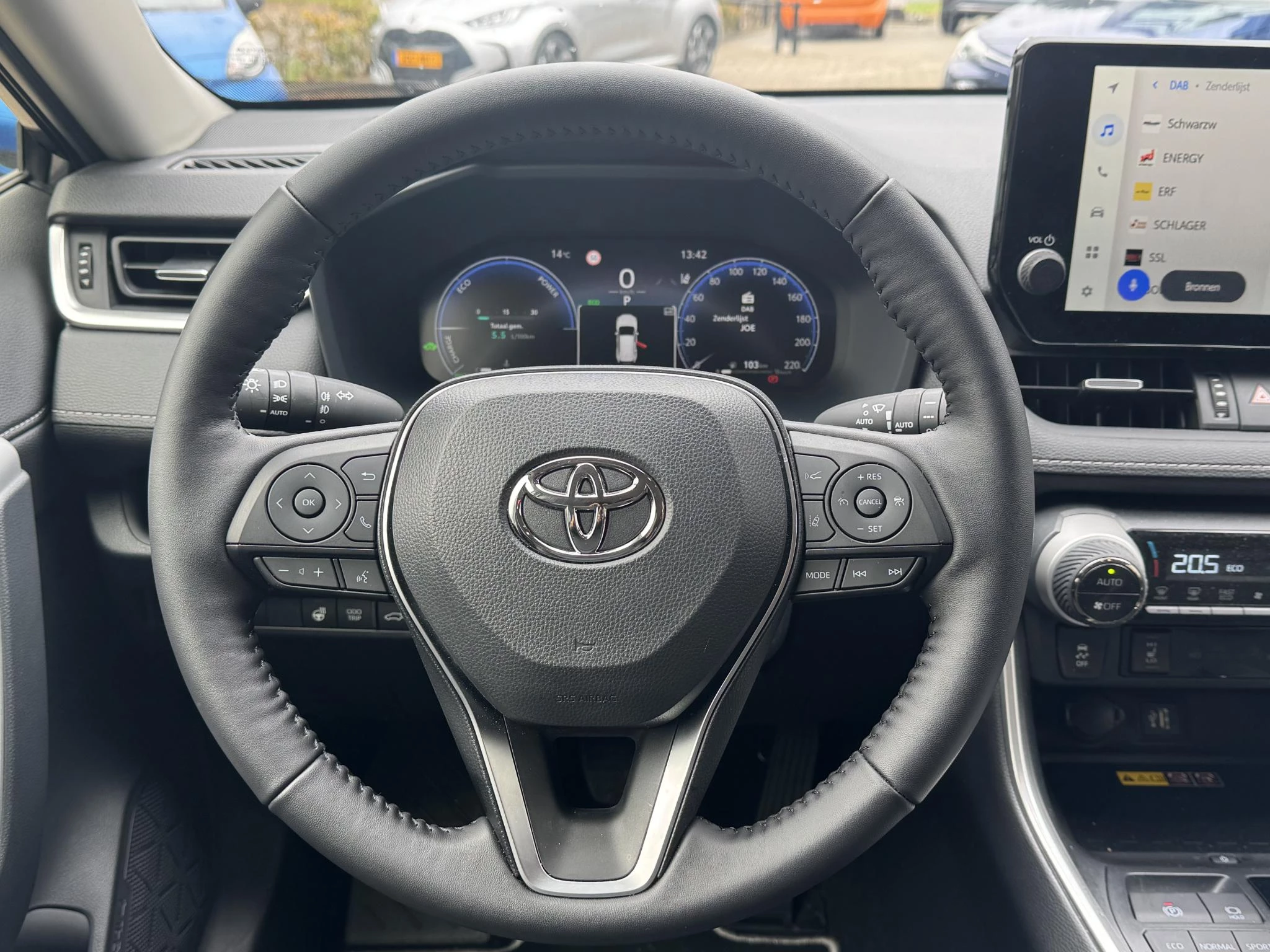 Hoofdafbeelding Toyota RAV4