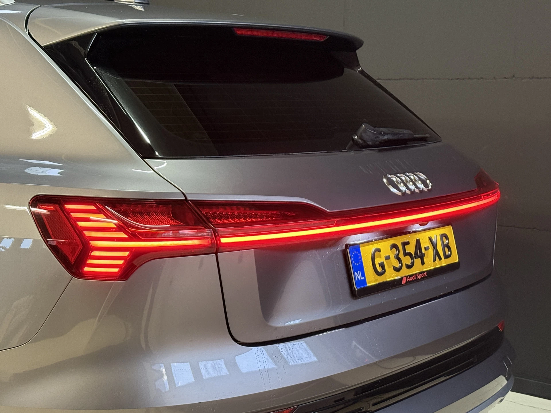 Hoofdafbeelding Audi e-tron