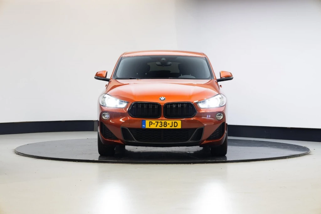 Hoofdafbeelding BMW X2