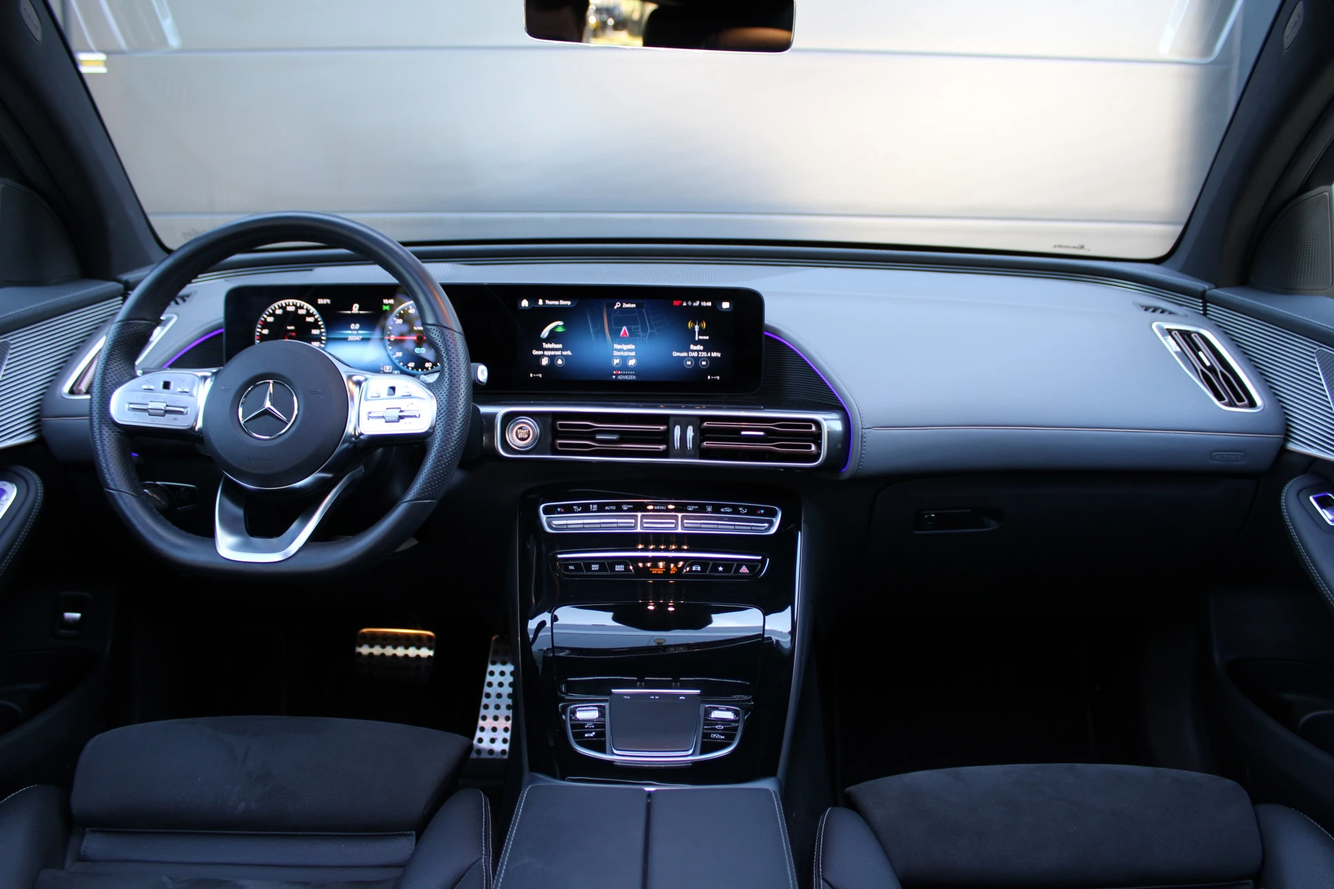 Hoofdafbeelding Mercedes-Benz EQC