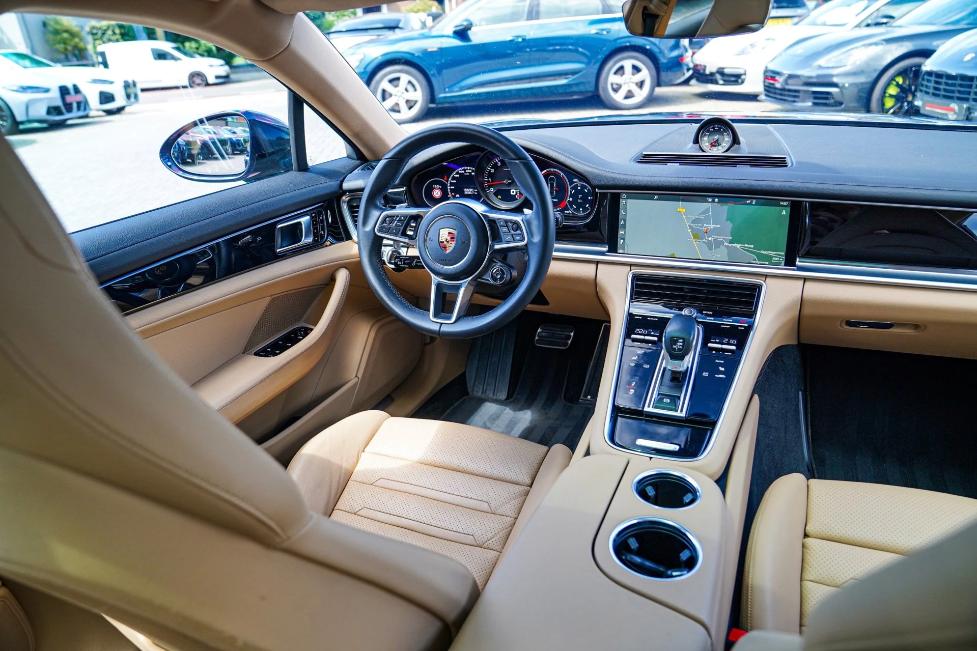 Hoofdafbeelding Porsche Panamera