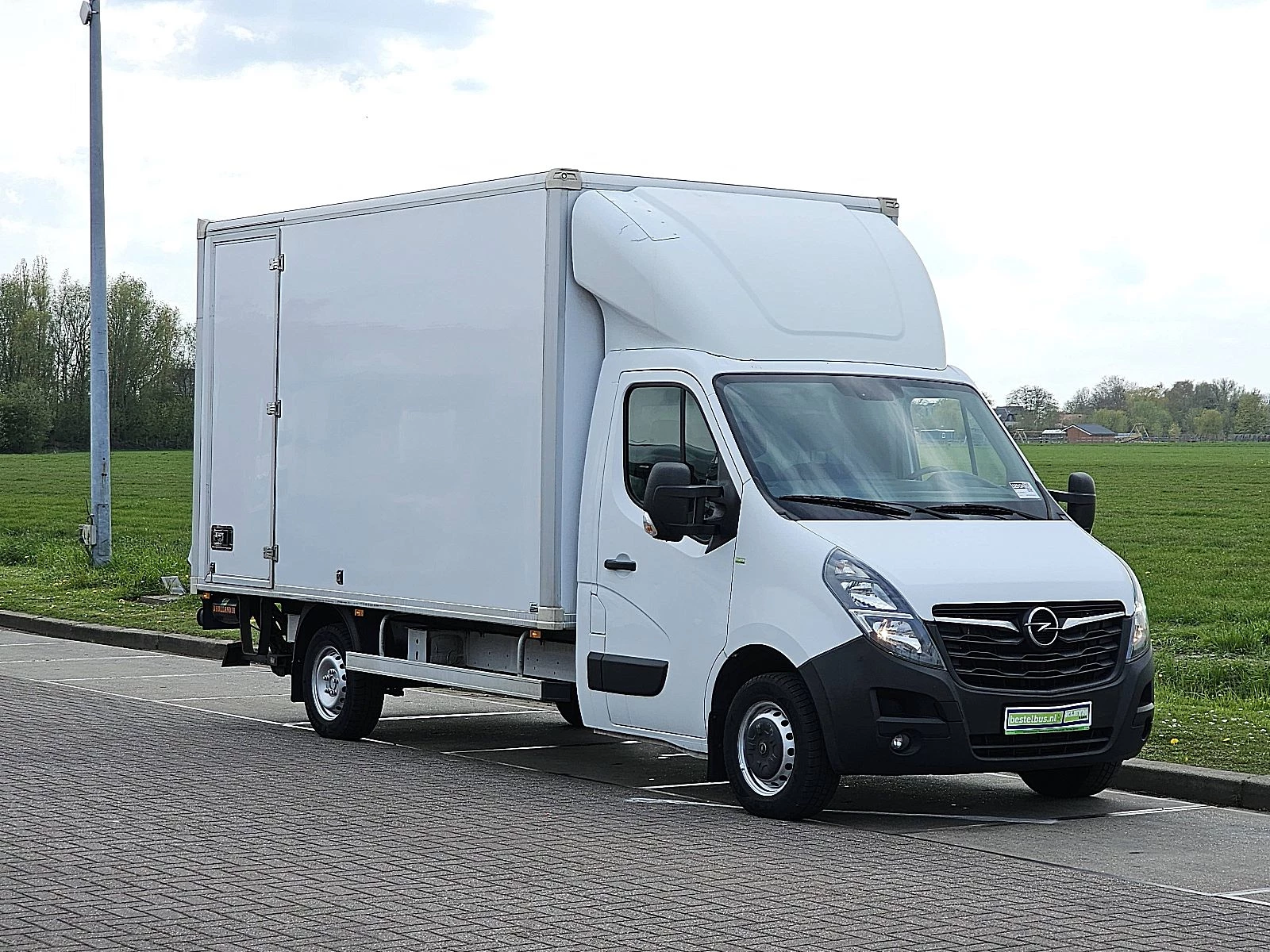 Hoofdafbeelding Opel Movano