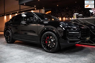 Porsche Cayenne Coupé 3.0 E-Hybrid PANO|ACC|22''|Sportdesign