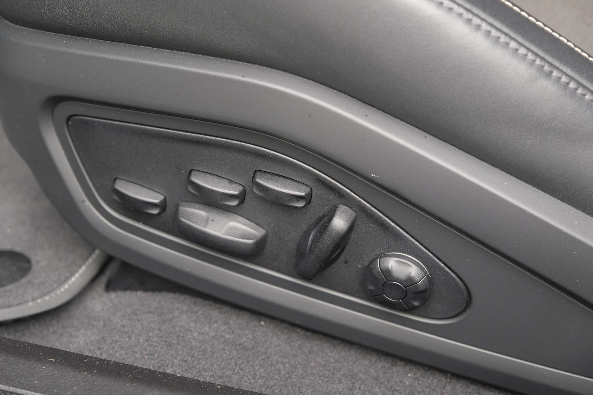 Hoofdafbeelding Porsche Taycan