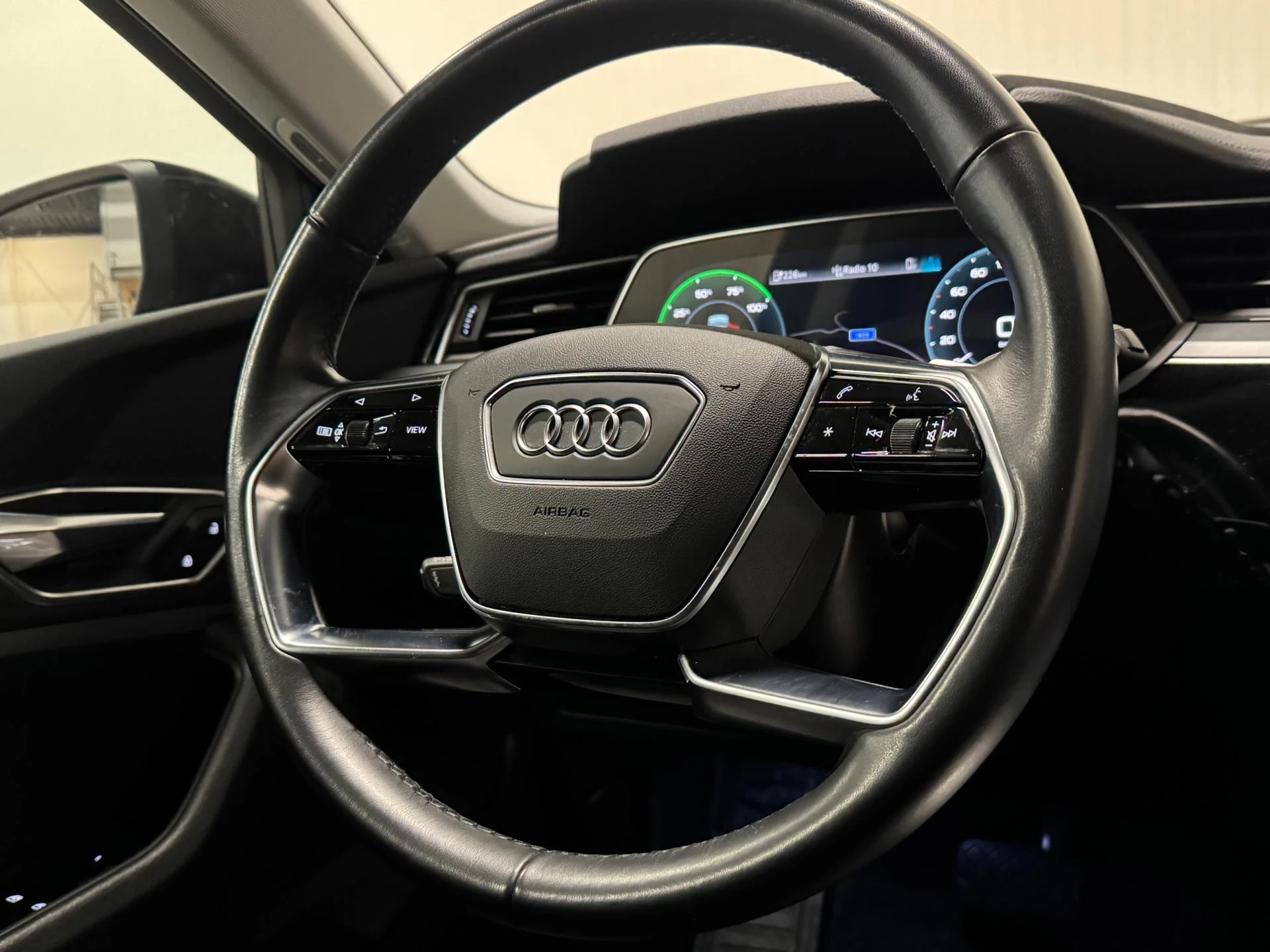 Hoofdafbeelding Audi e-tron