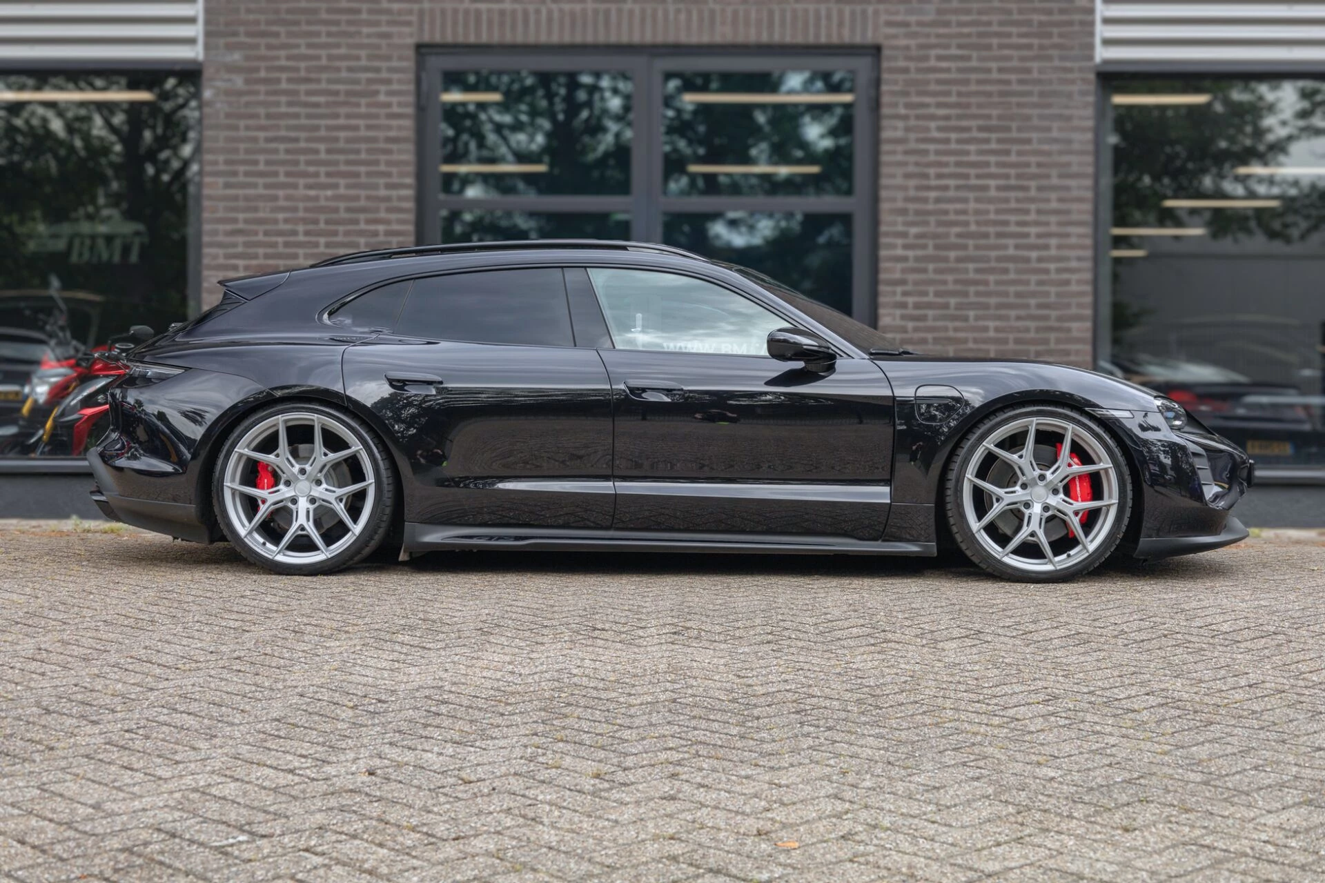 Hoofdafbeelding Porsche Taycan