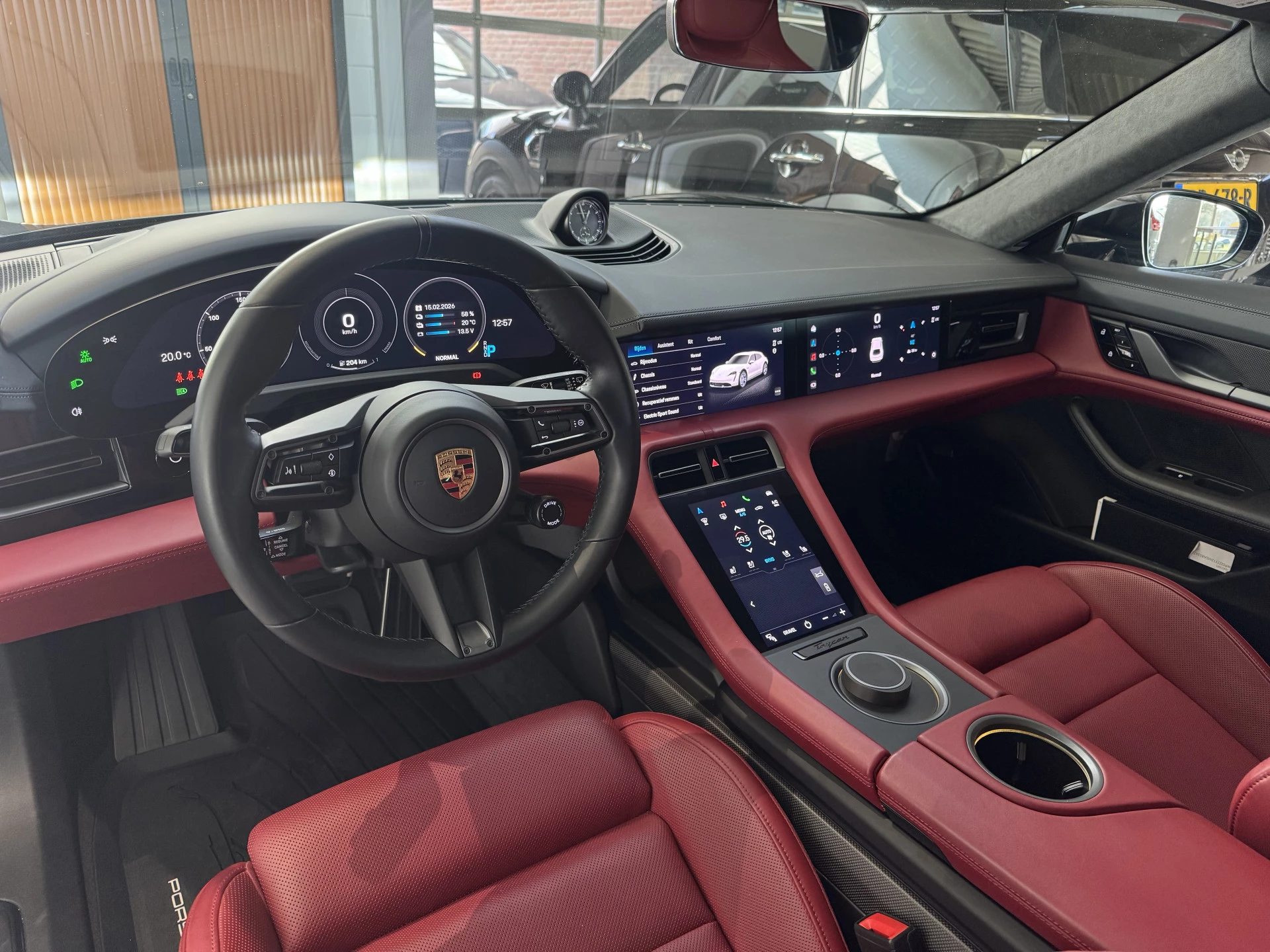 Hoofdafbeelding Porsche Taycan