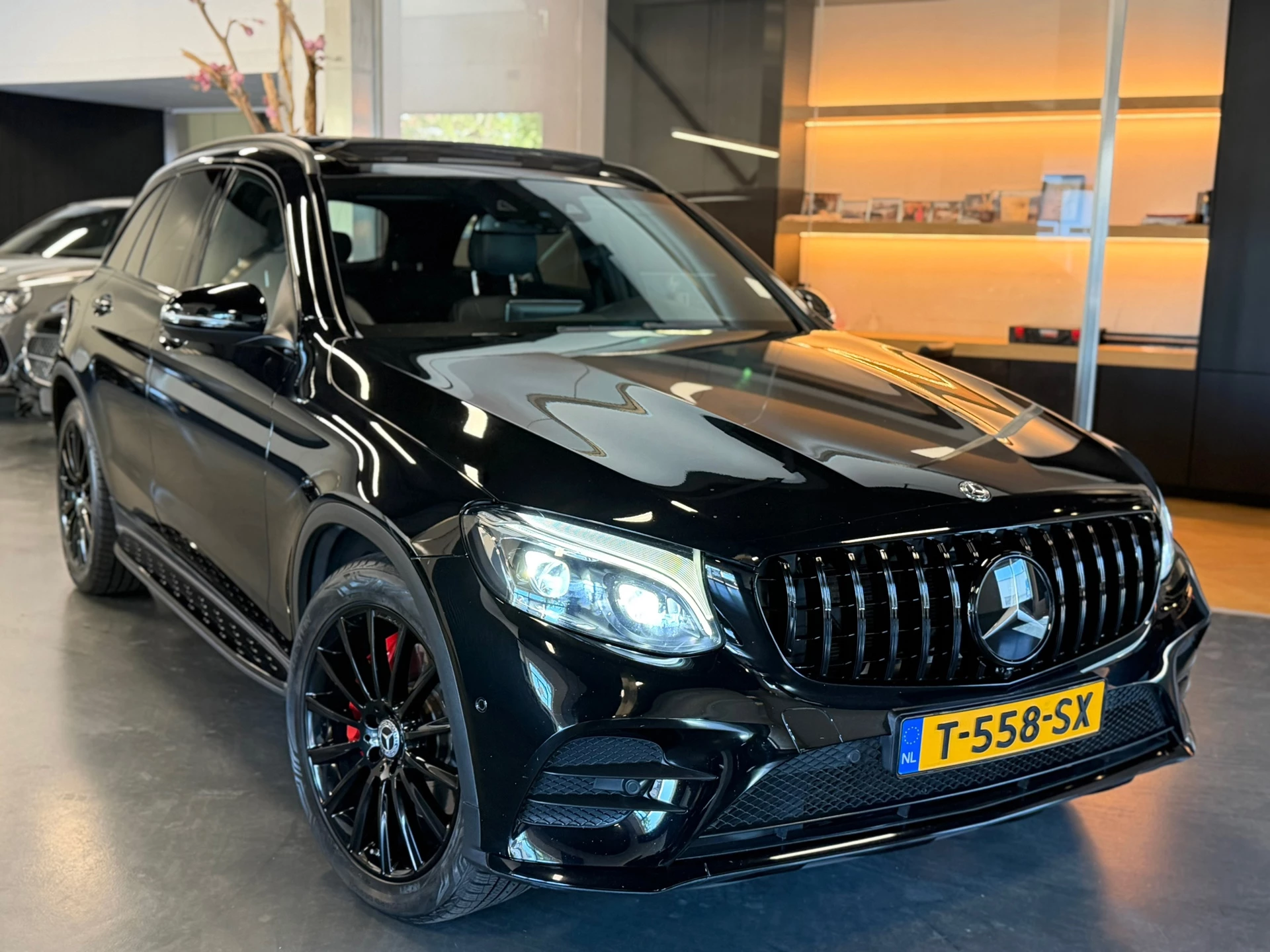 Hoofdafbeelding Mercedes-Benz GLC