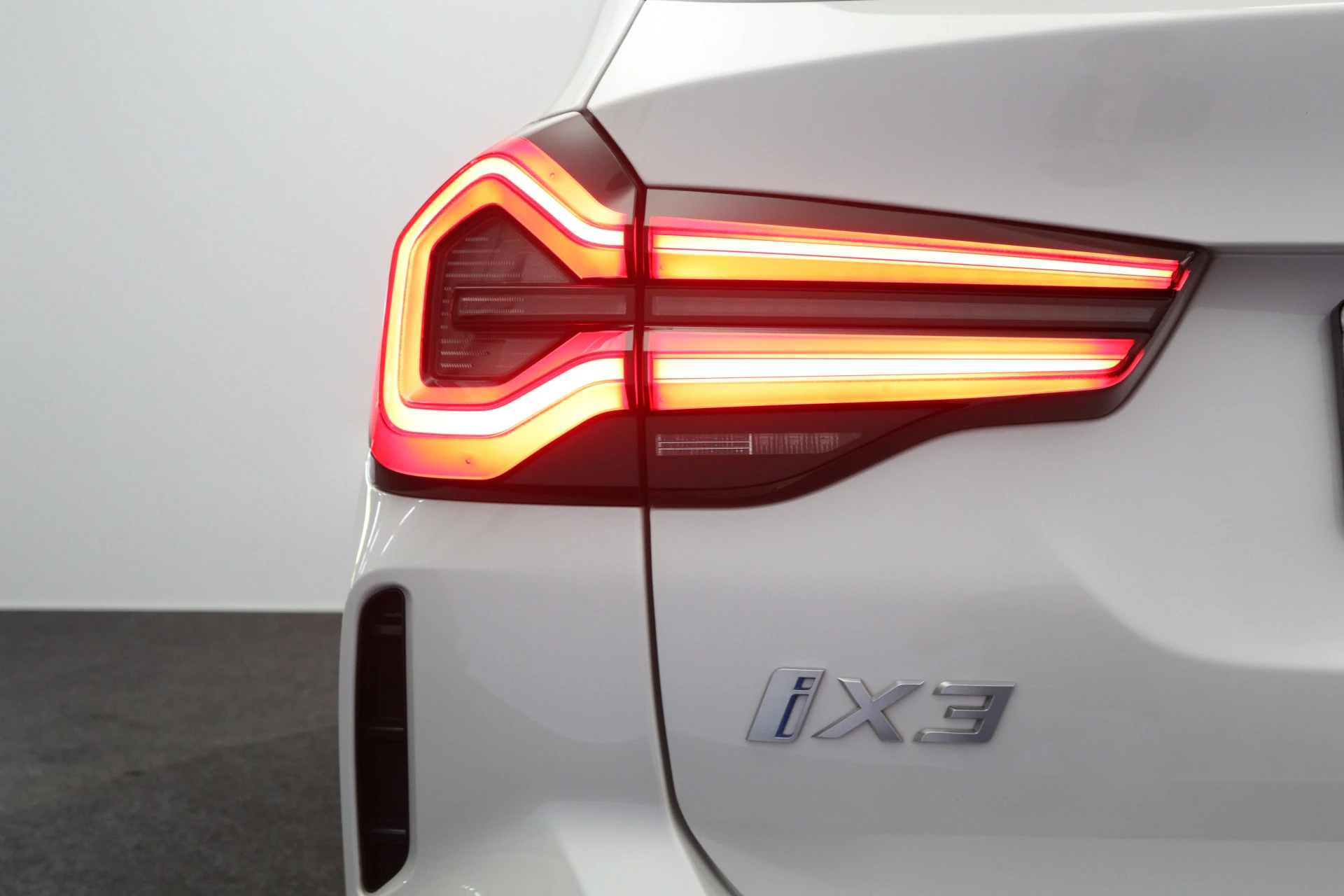 Hoofdafbeelding BMW iX3