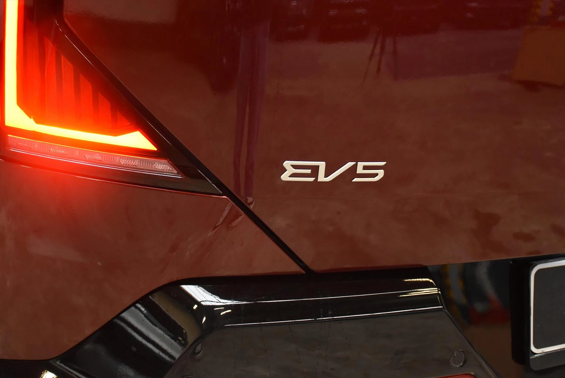 Hoofdafbeelding Kia EV5