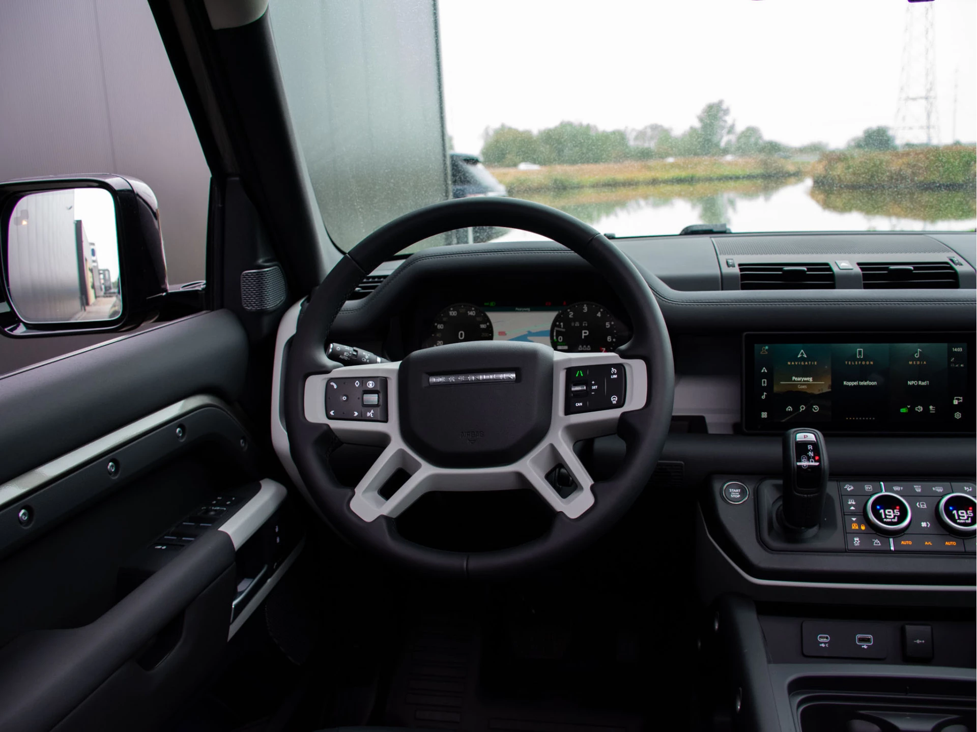 Hoofdafbeelding Land Rover Defender